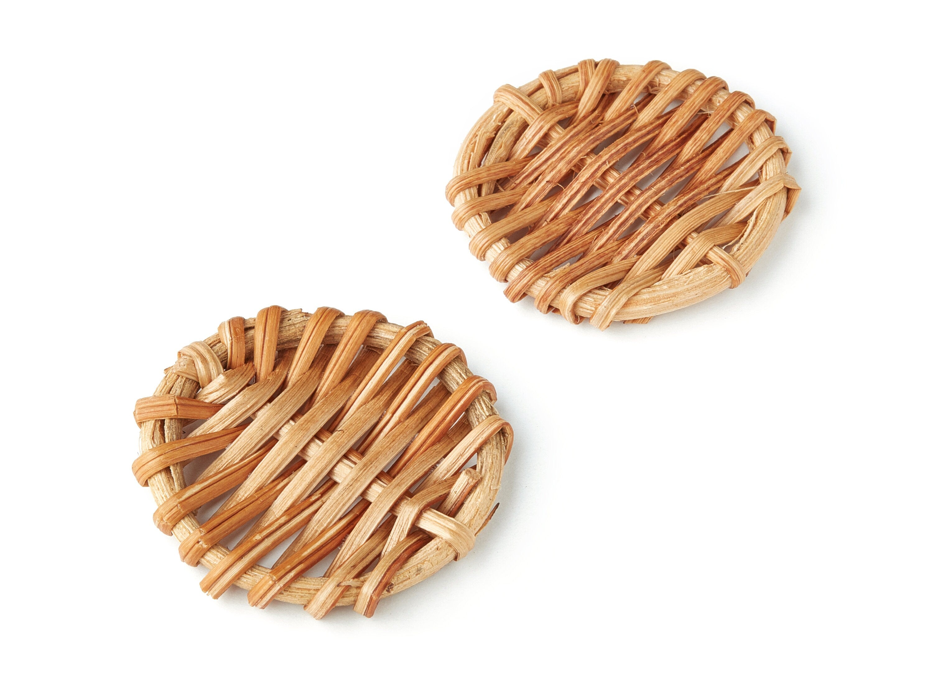 Handwoven Rattan Earrings - Round Shaped Rattan Pendant - Wooden Straw Earring - Jewelery Handmade - 40x40x6mm - RT1096 - DOMEDBAZAAR