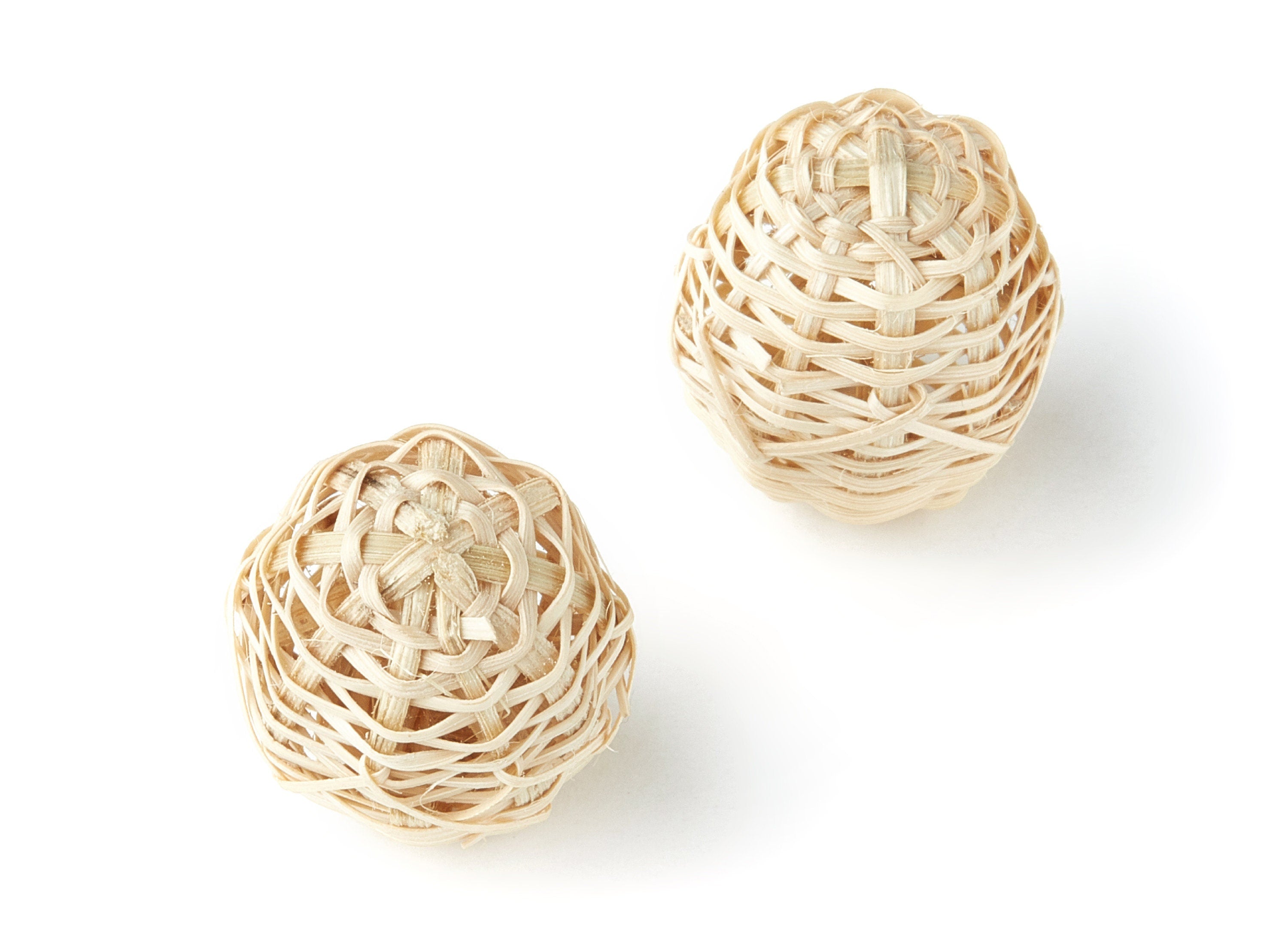 Handwoven Rattan Earrings - Ball Shaped Rattan Pendant - Wooden Straw Earring - Jewelery Handmade - 25.2x22mm - RT1120 - DOMEDBAZAAR