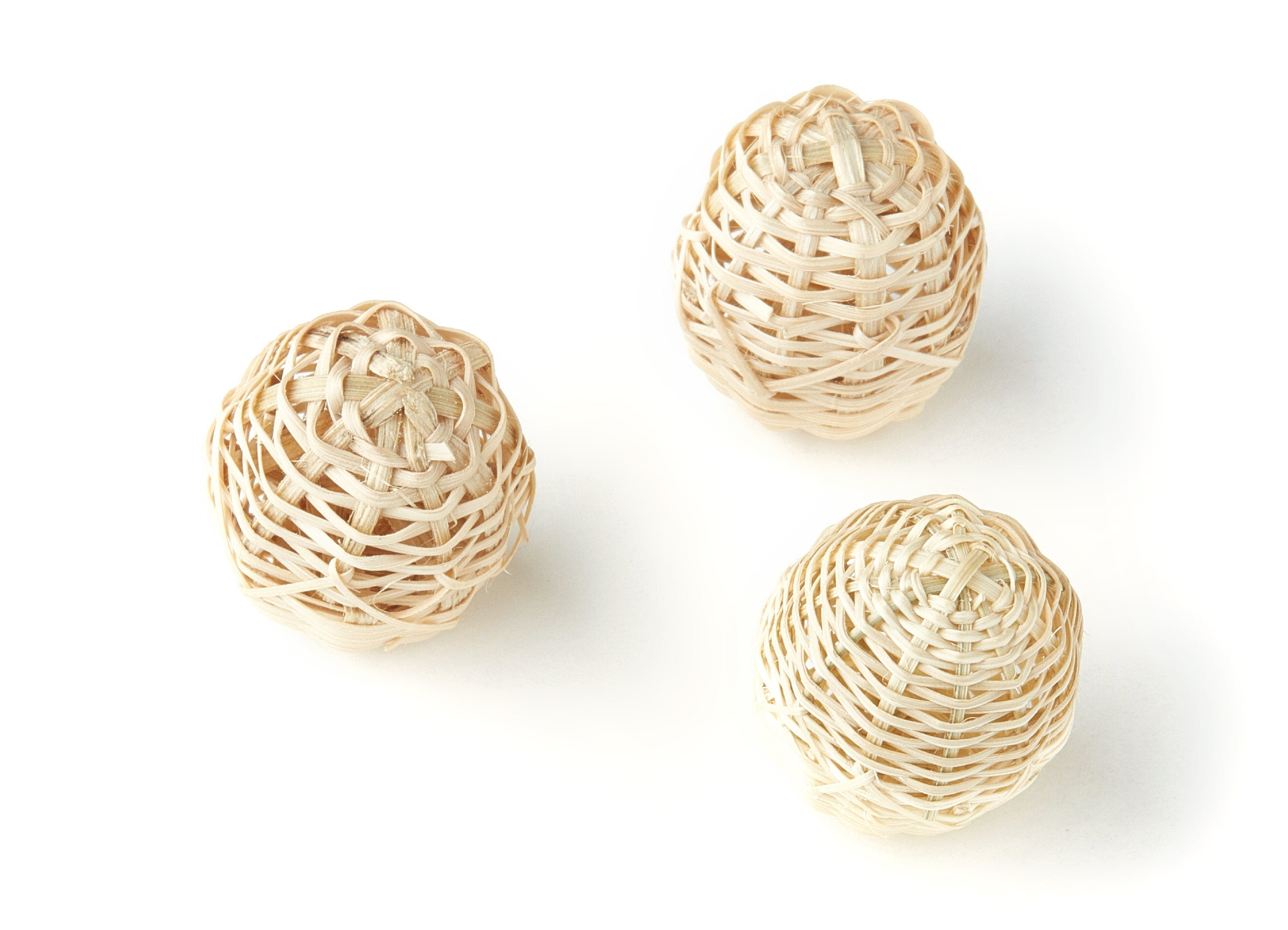 Handwoven Rattan Earrings - Ball Shaped Rattan Pendant - Wooden Straw Earring - Jewelery Handmade - 25.2x22mm - RT1120 - DOMEDBAZAAR