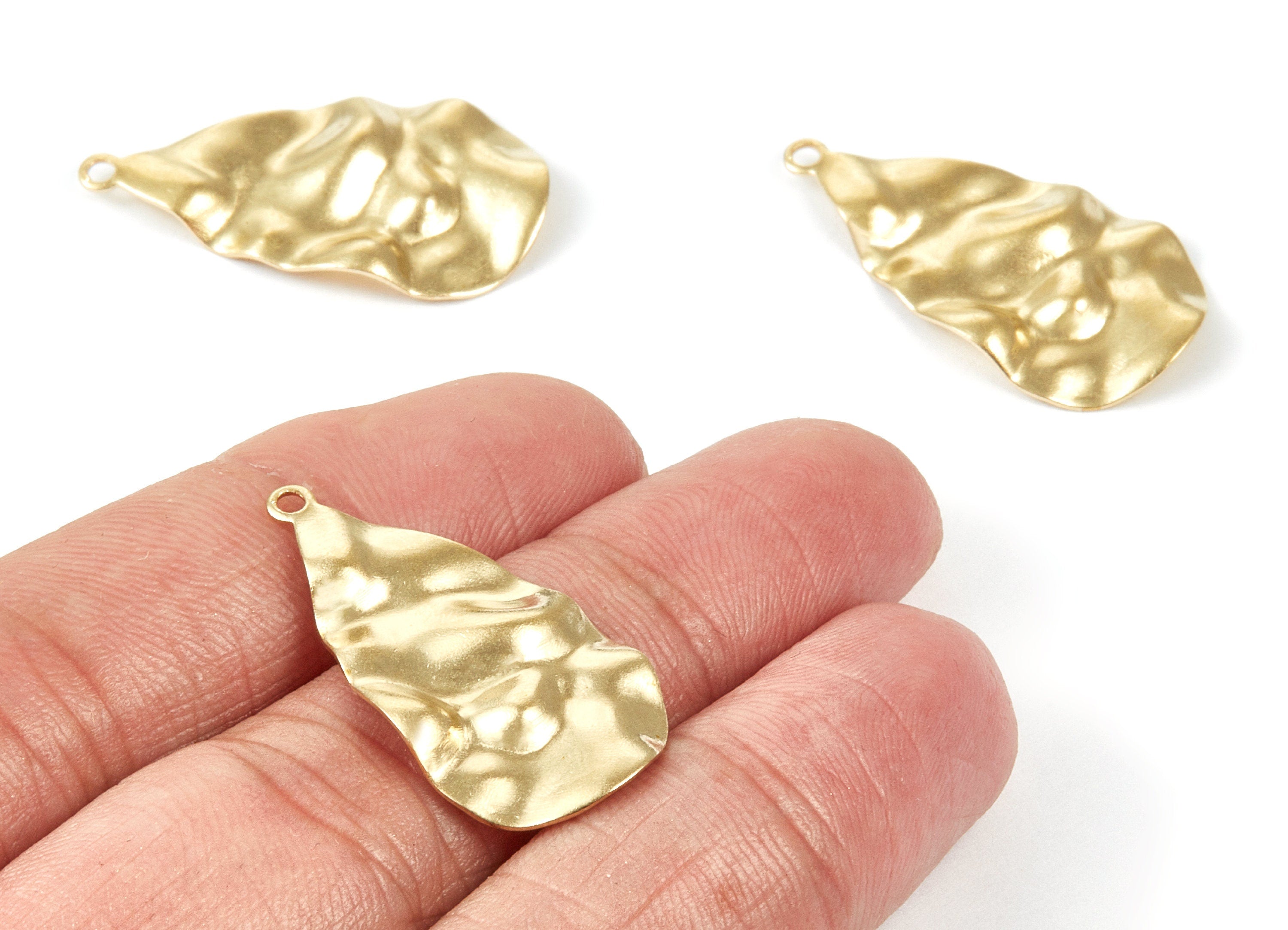 Brass Drop Charms - Raw Brass Drop Wavy Pendants - Earring Findings - Jewelry Supplies - 31,1x16,5x2,14mm - PP2096 - DOMEDBAZAAR