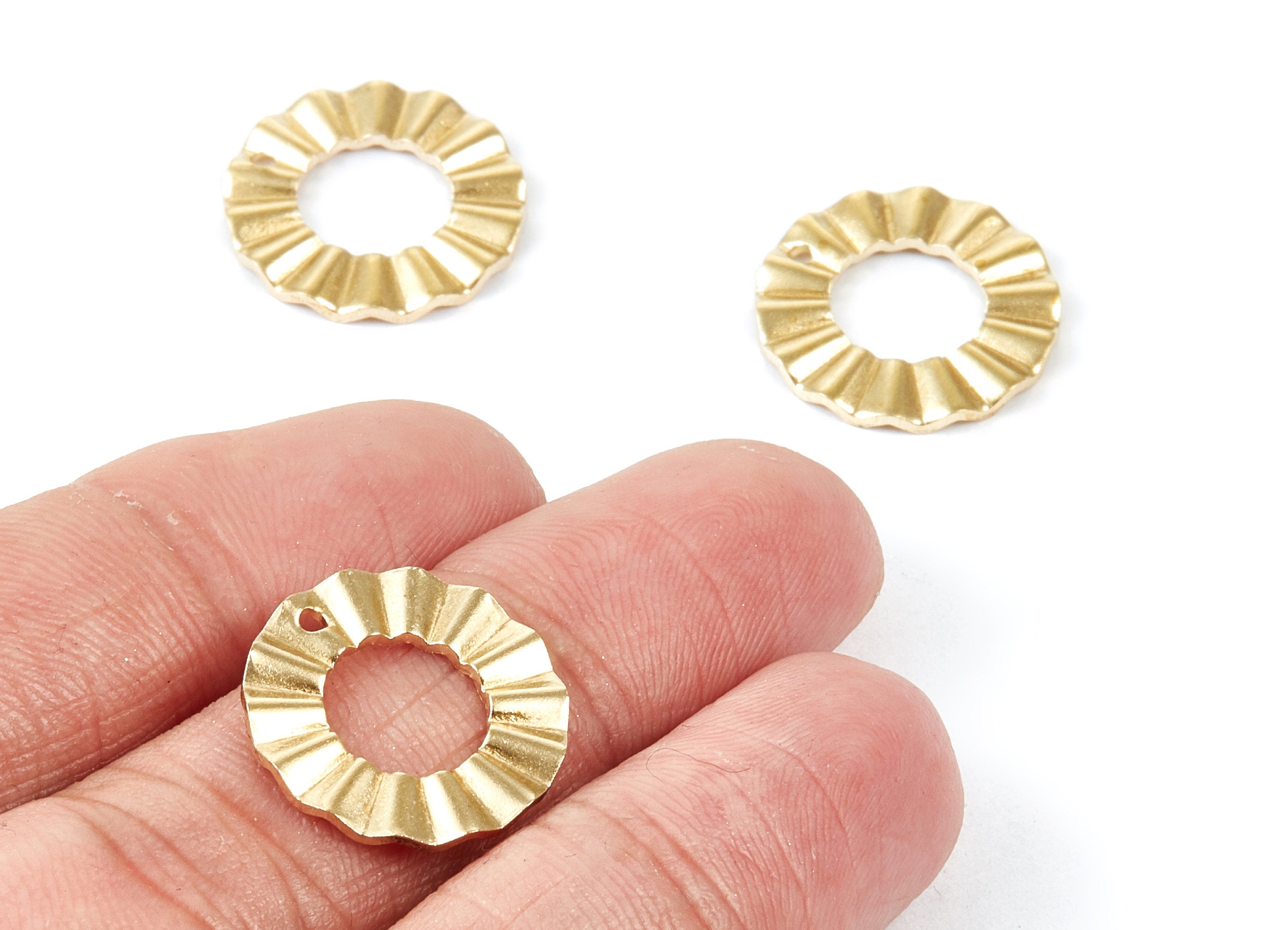 Brass Round Charms - Round Raw Brass Pendant Connector with 1 Holes - Earring Findings - Jewelry Supplies - 18x18x1,64mm - PP1741 - DOMEDBAZAAR