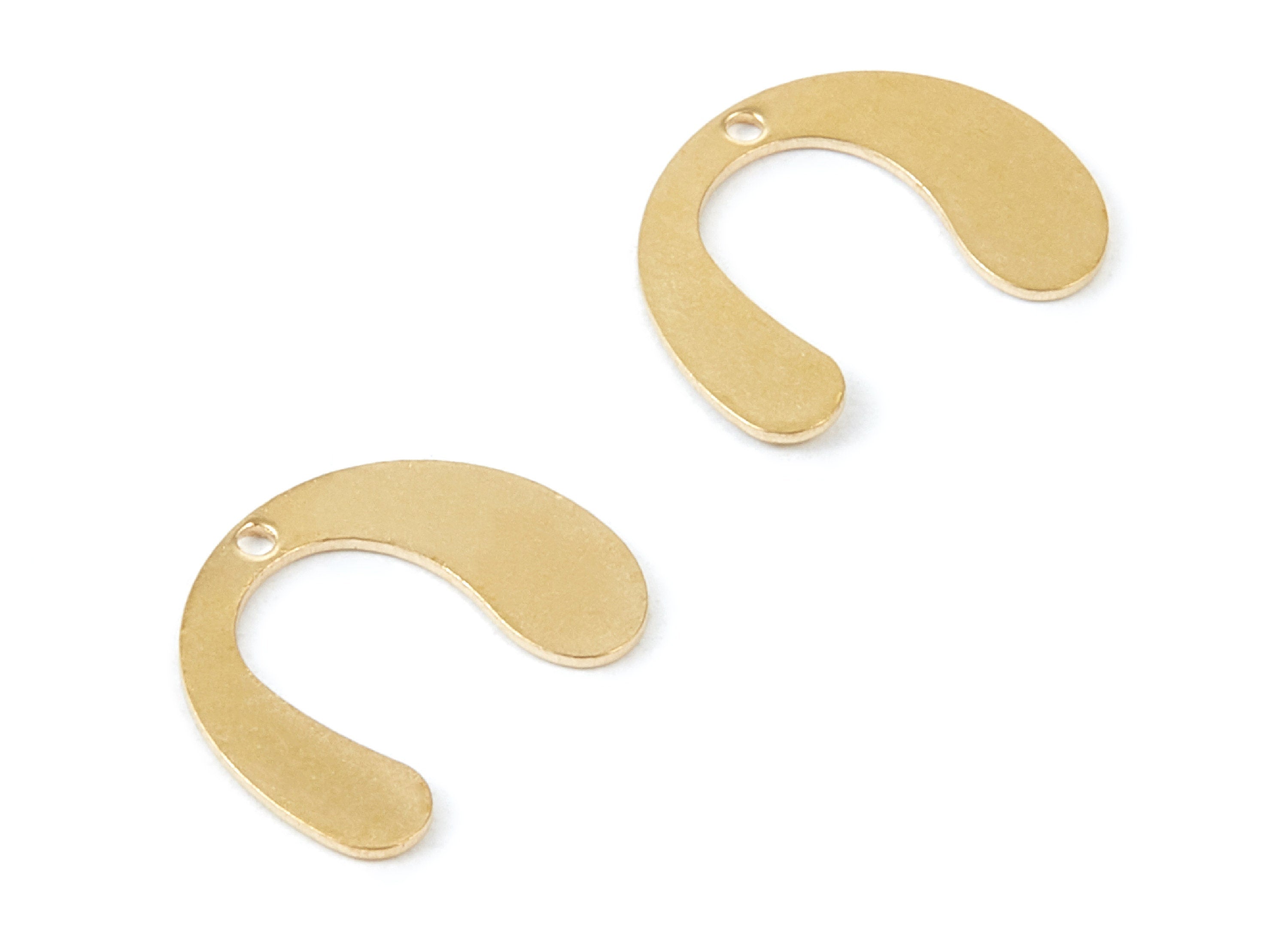 Brass U Charms - U Shaped Raw Brass Pendant - Earring Findings - Jewelry Supplies - 15,78x12,74x0,6mm - PP1906 - DOMEDBAZAAR