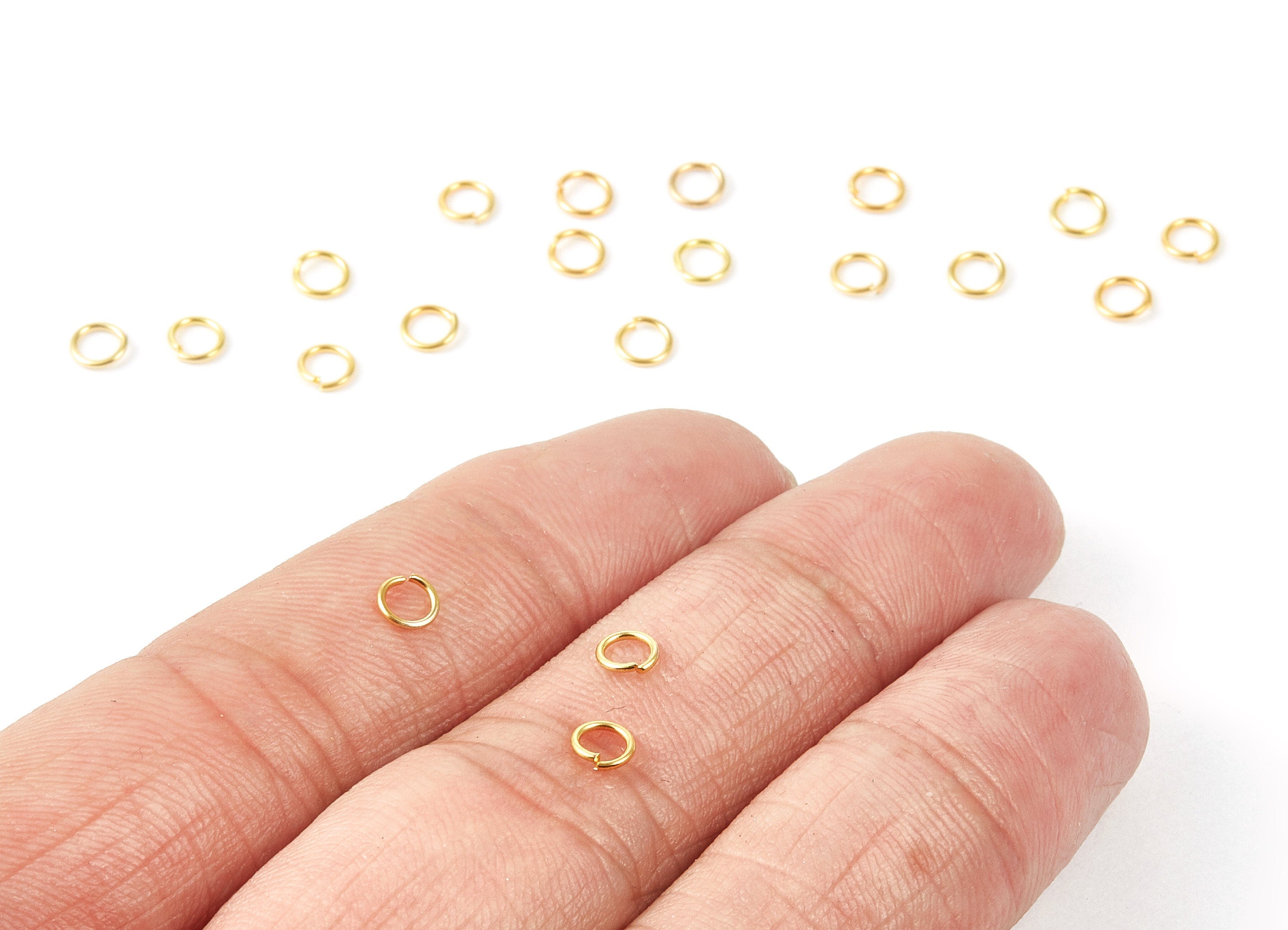 Brass Open Jump Rings - 4x0.6mm - Gold Tone Plated - Brass Open Jump Rings - Jewellry Supplies - PP1627G - DOMEDBAZAAR