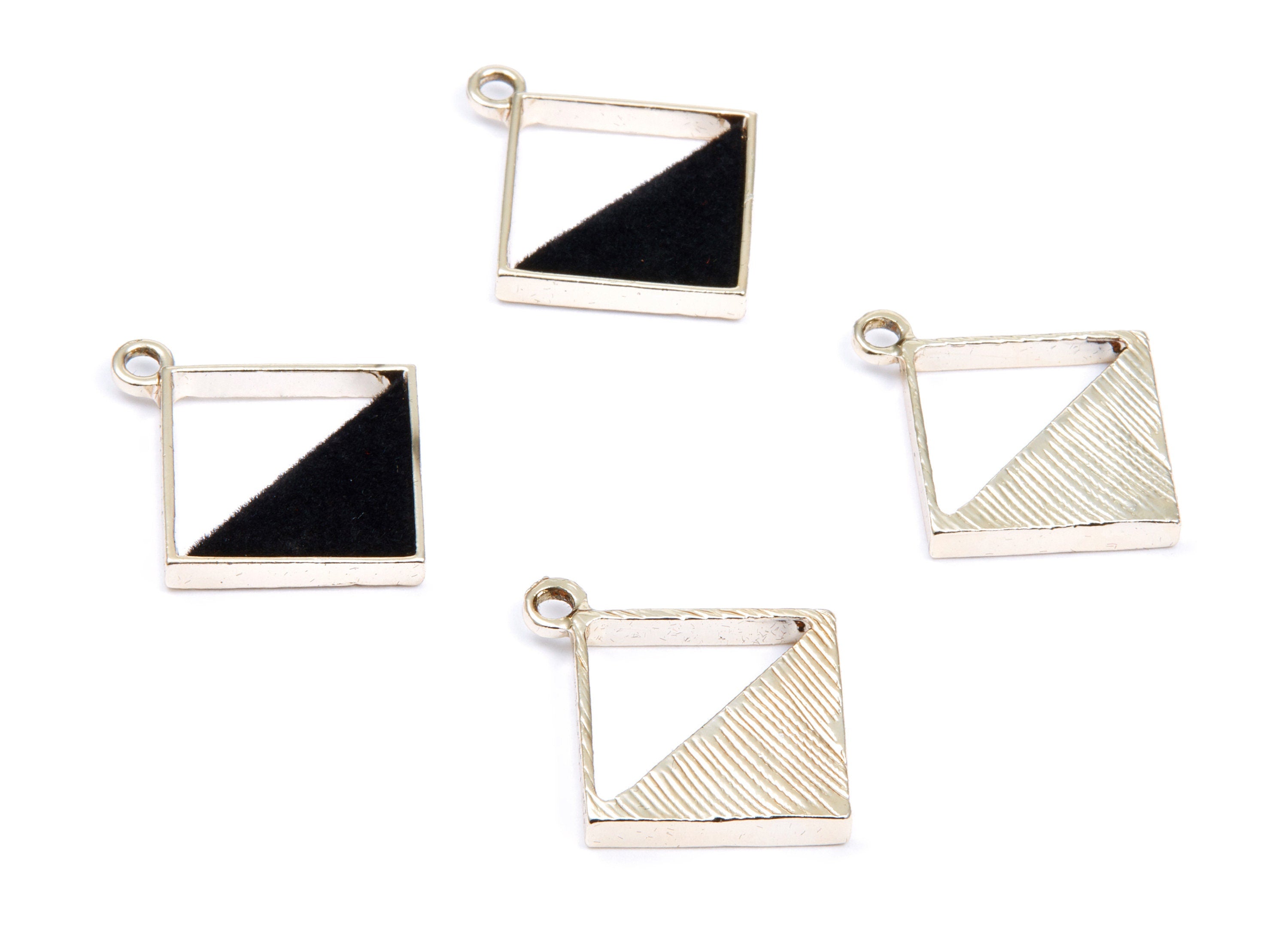 Square Shaped Charms- Zinc Alloy Earring Findings - Gold Tone Connector - Alloy Pendant for Necklace - 29,74x25,75x3,35mm - ZZ1246 - DOMEDBAZAAR