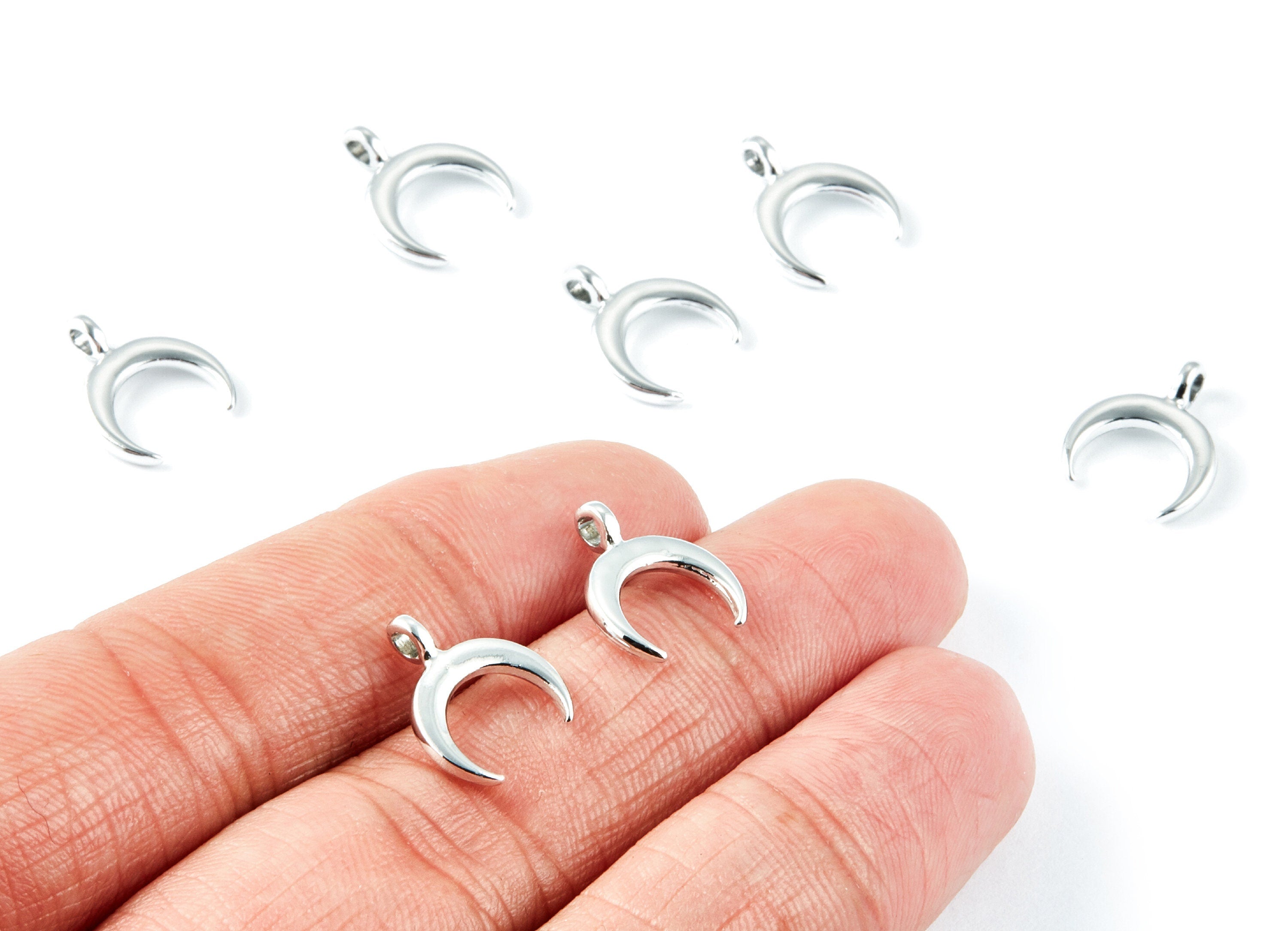 Moon Shaped Charms - Zinc Alloy Earring Finding - Nickel / Silver Tone - Alloy Pendant for Necklace - 14x11,65x1,77mm - ZZ1187S - DOMEDBAZAAR