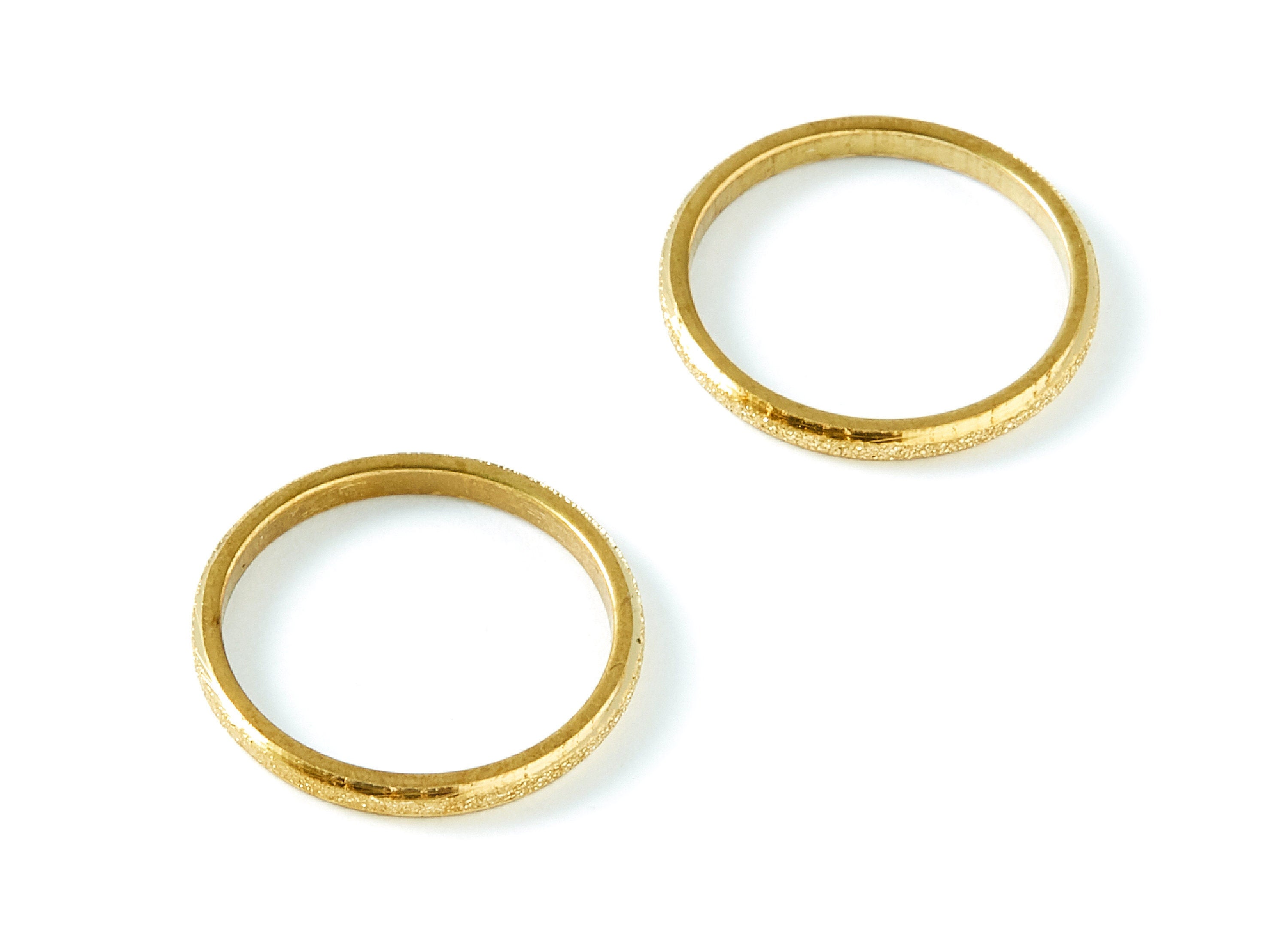 Brass Circle Charms - Circle Shaped Raw Brass Pendant - Jewelry Supplies - 20,93x20,93x2,2mm - PP1379 - DOMEDBAZAAR