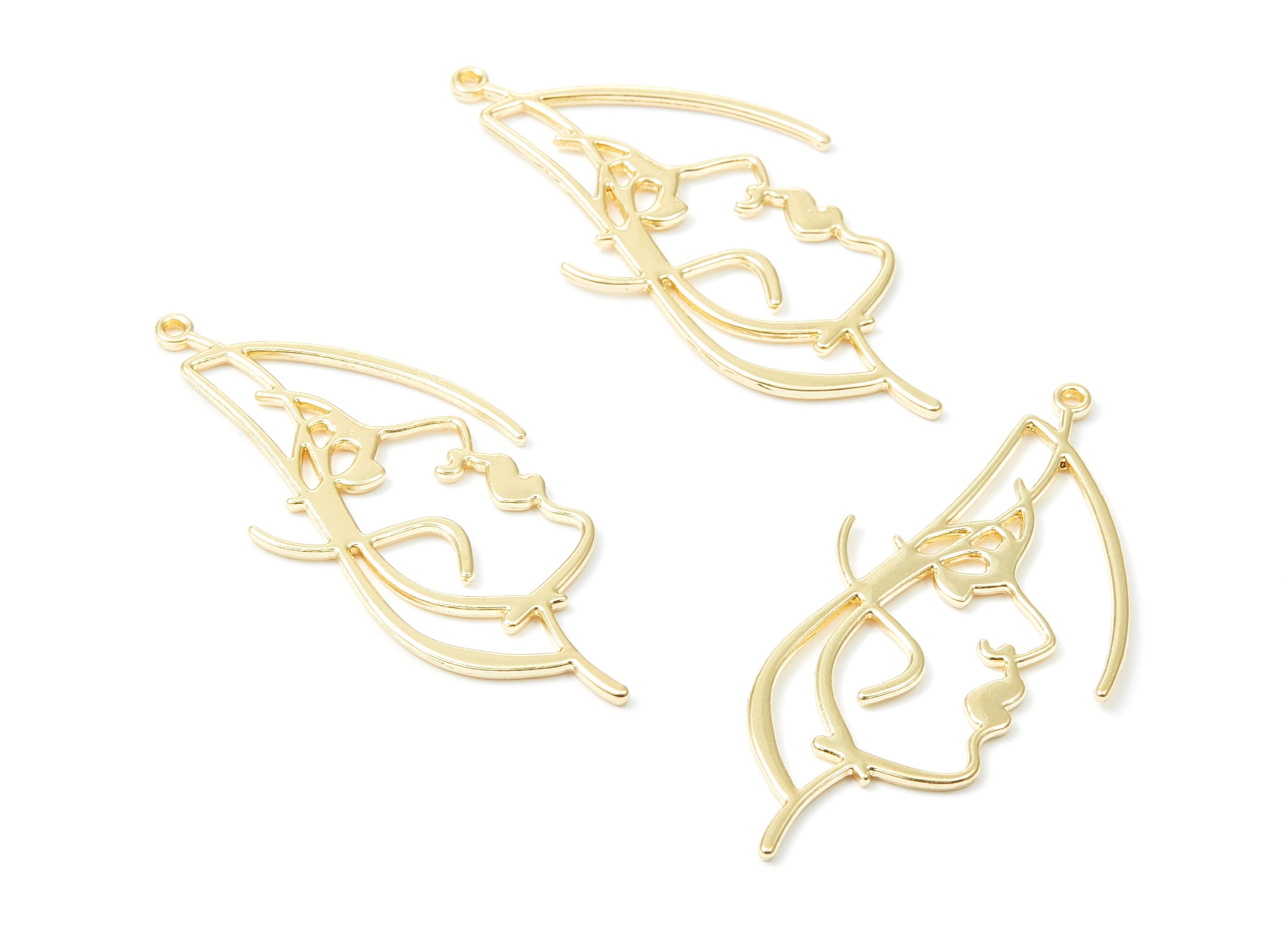 Face Shaped Charms - Zinc Alloy Earring Finding - Gold Tone - Alloy Pendant for Necklace - 50,32x23,8x1,35mm - ZZ1297 - DOMEDBAZAAR