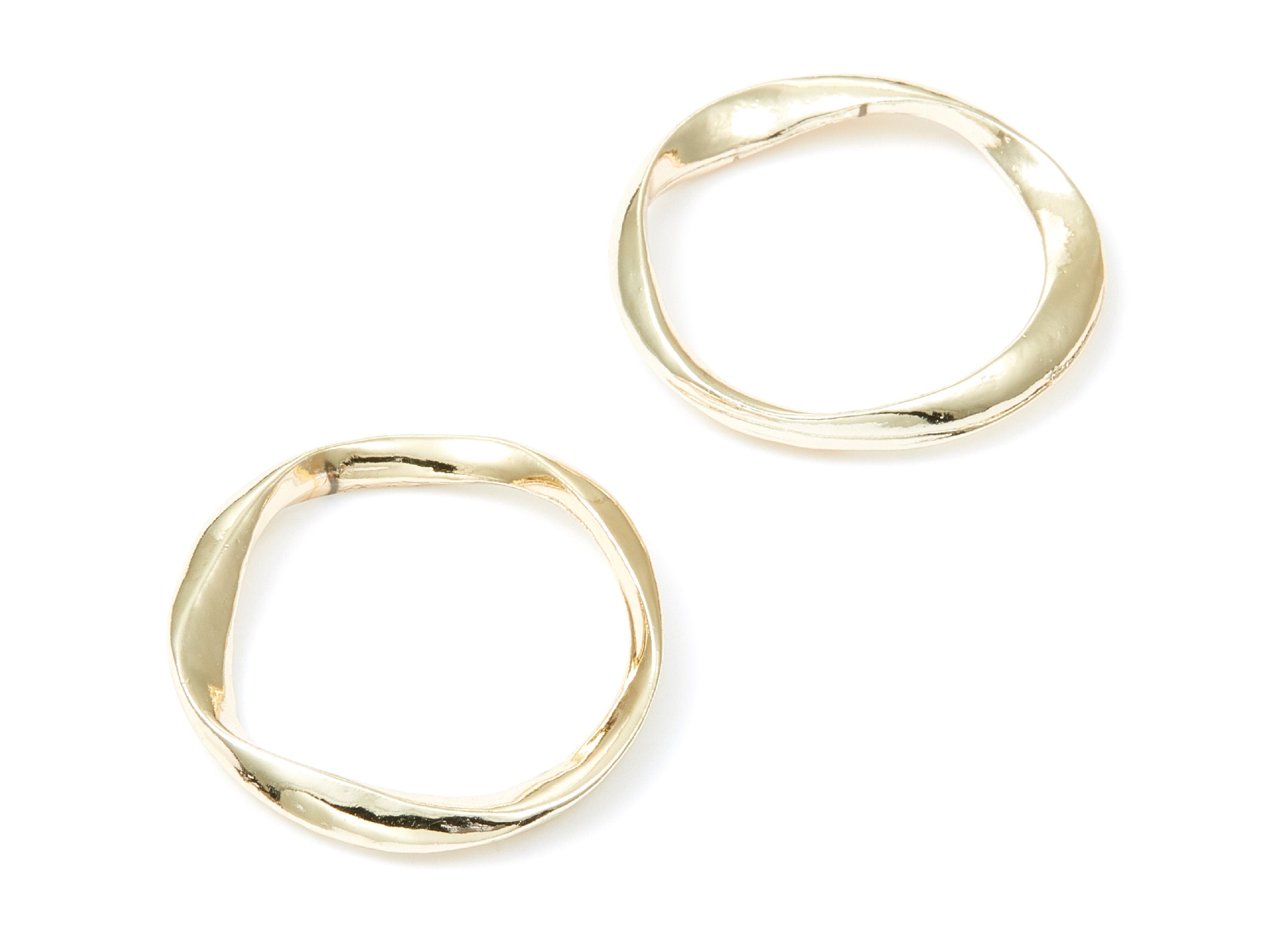 Circle Shaped Charms - Zinc Alloy Wavy Circle Shaped - Gold Tone - Alloy Pendant for Necklace - 31,1x29,92x3,43mm - ZZ1250 - DOMEDBAZAAR