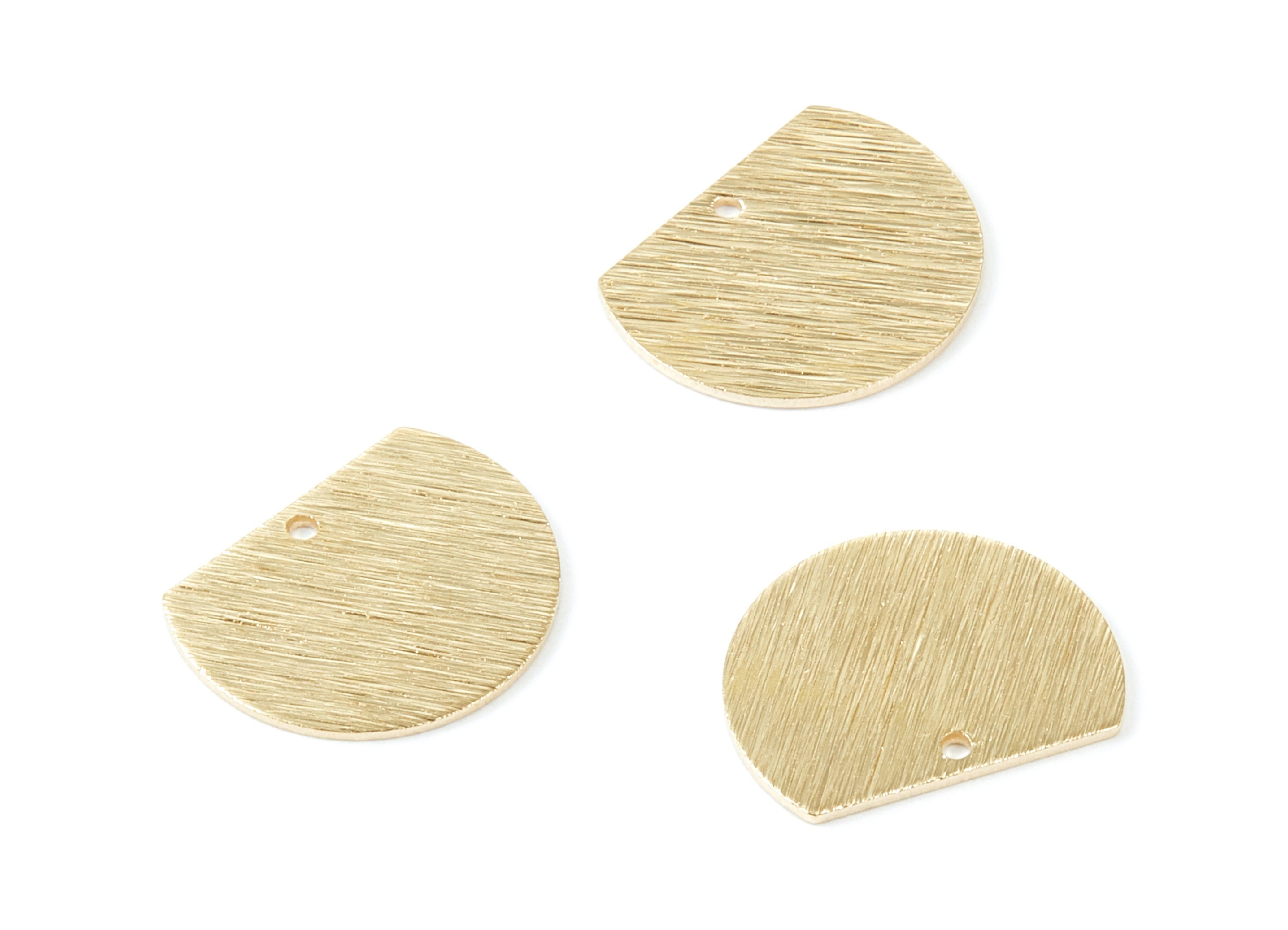 Brass D Shaped Charms - Rough Textured Raw Brass Pendant With 1 Hole - Earring Findings - Jewelry Supplies - 18,5x14,66x0,83mm - PP1911 - DOMEDBAZAAR