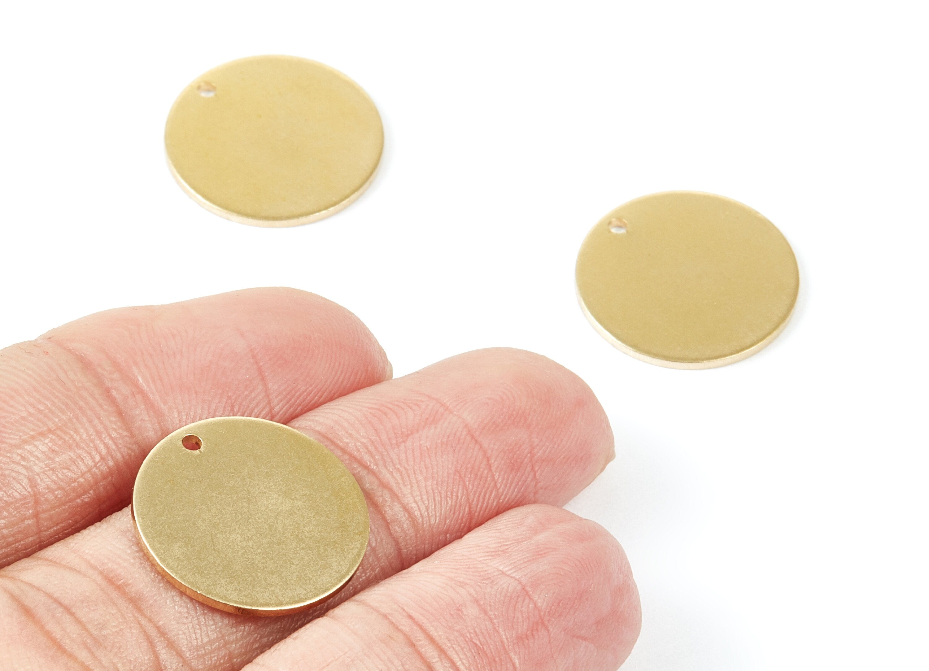 Personalized stamping blank - Brass Round Charms - Round Raw Brass Pendant With 1 Hole - Earring Findings - 18x18x1mm - PP1890 - DOMEDBAZAAR
