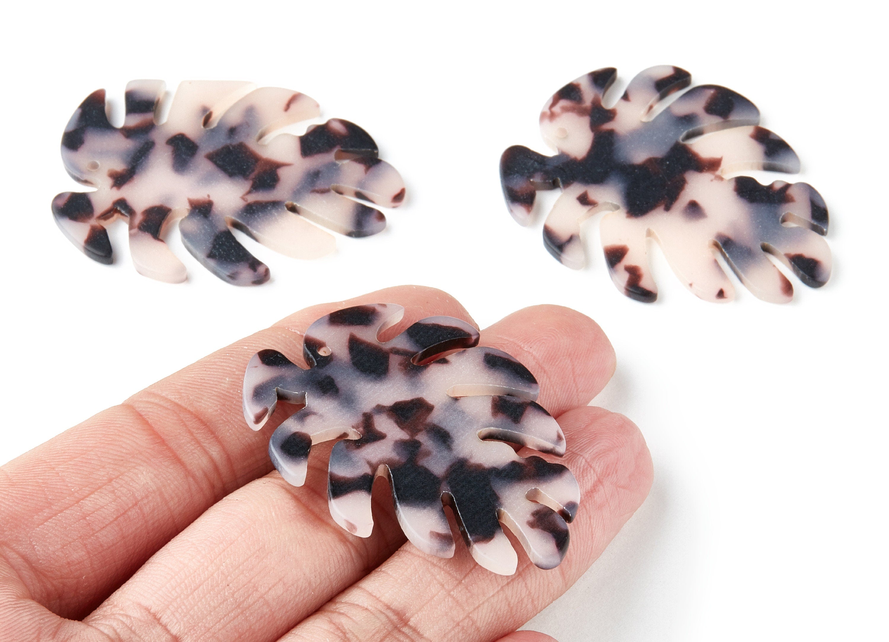 Acetate acrylic Earring Charms - Matte Blonde Tortoise Shell Earrings - Leaf Shaped Pendant - Color Code: A09 - 45.15x38x2.38mm - AC1199M - DOMEDBAZAAR