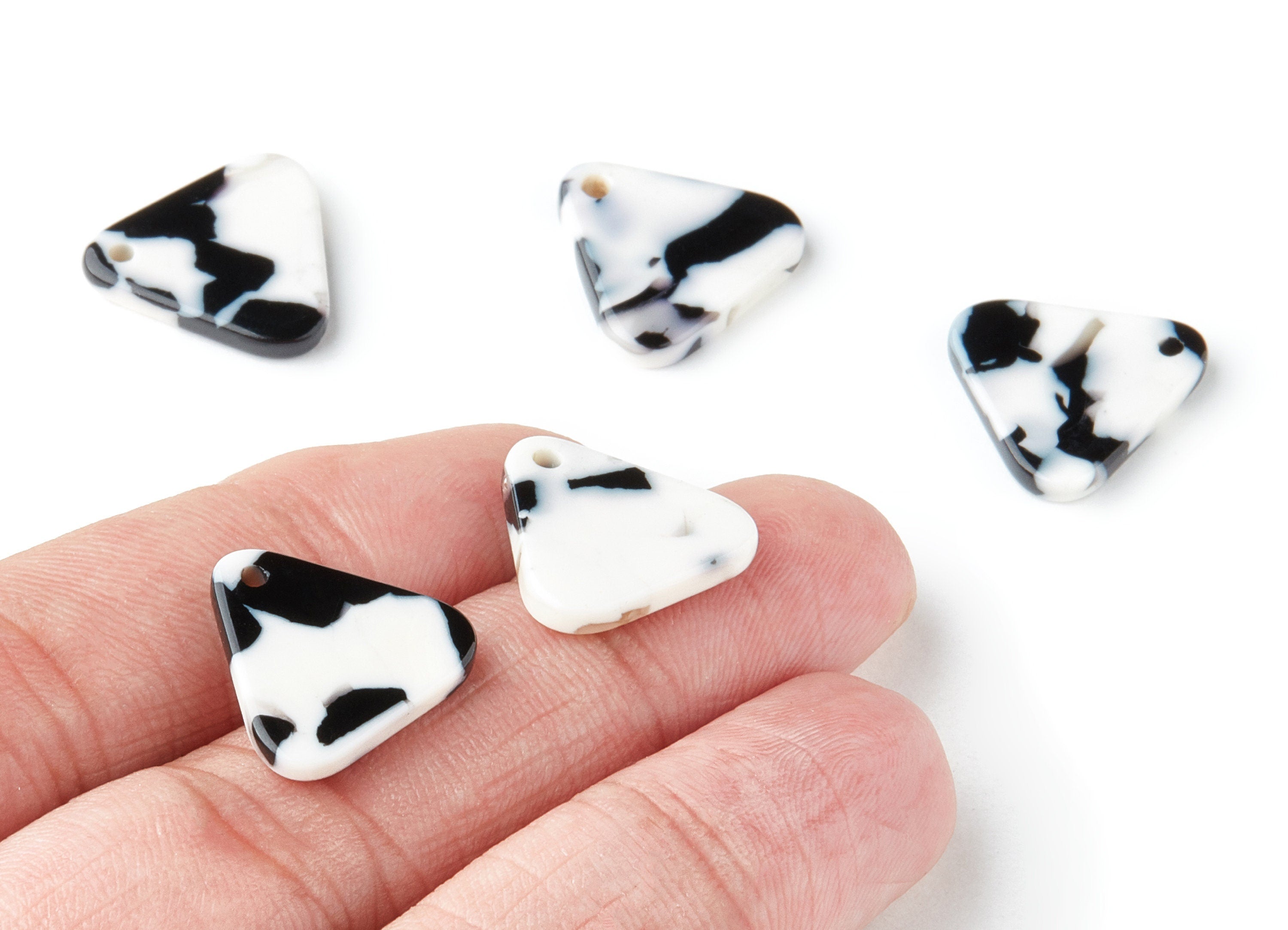 Acetate Triangle Earring Charms - Triangle Pendant - Earring Findings - Jewelry Supplies - Color Code: A17 - 16.28x16.14x2.66mm - AC1318A - DOMEDBAZAAR