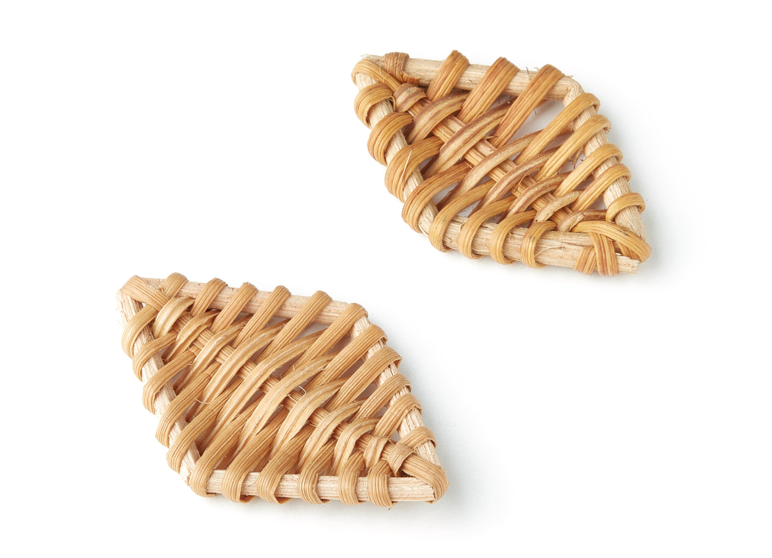 Handwoven Rattan Earrings - Rhombus Shaped Rattan Pendant - Wooden Straw Earring - Jewelery Handmade - 45x29x3.7mm - RT1094 - DOMEDBAZAAR