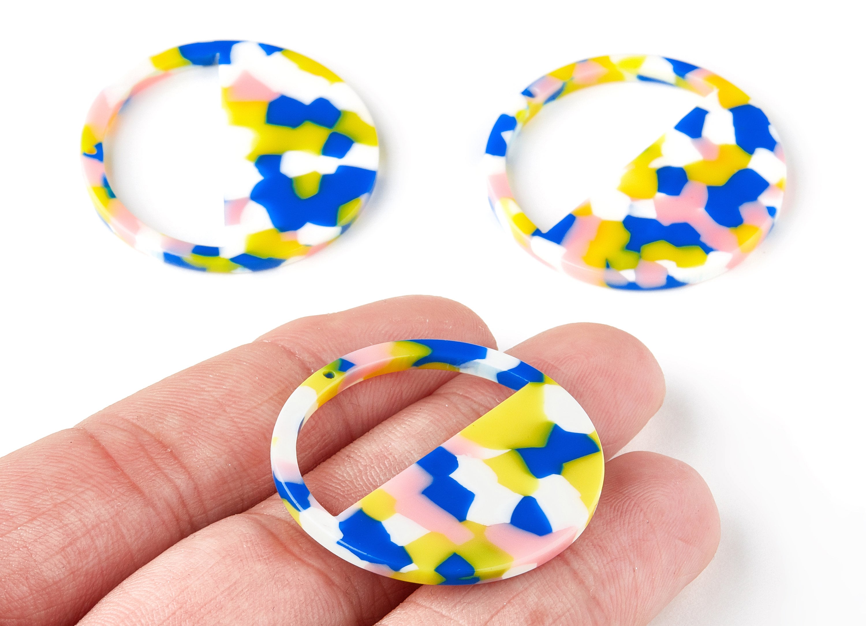 Acetate Round Earring Charms - Circle Pendant - Earring Findings - Jewelry Supplies - Color Code: A203 - 34.42x34.42x2.61mm - AC1498-A203 - DOMEDBAZAAR
