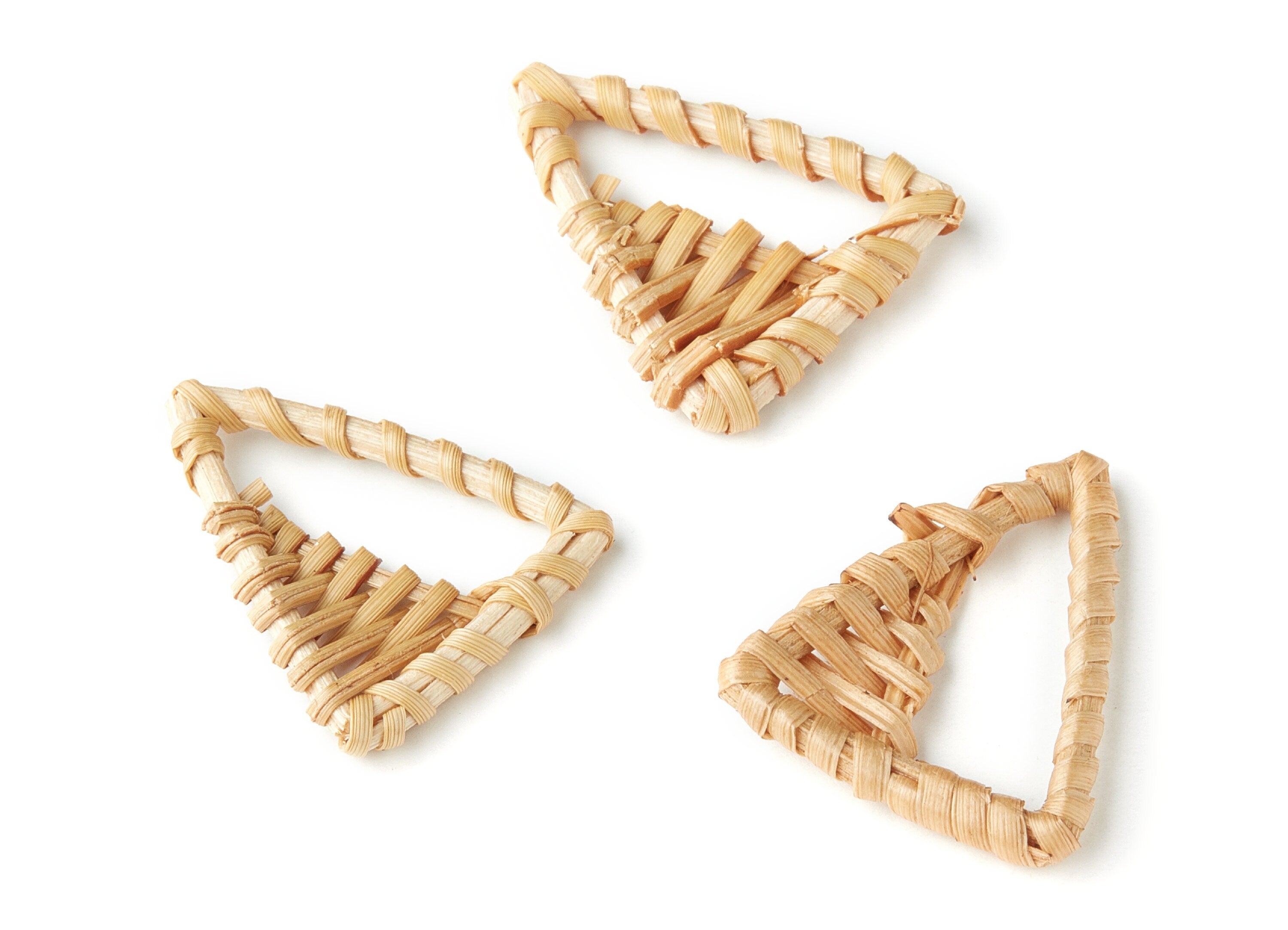 Handwoven Rattan Earrings - Triangle Shaped Rattan Pendant - Wooden Straw Earring - Jewelery Handmade - 36.6x29.6mm - RT1142 - DOMEDBAZAAR
