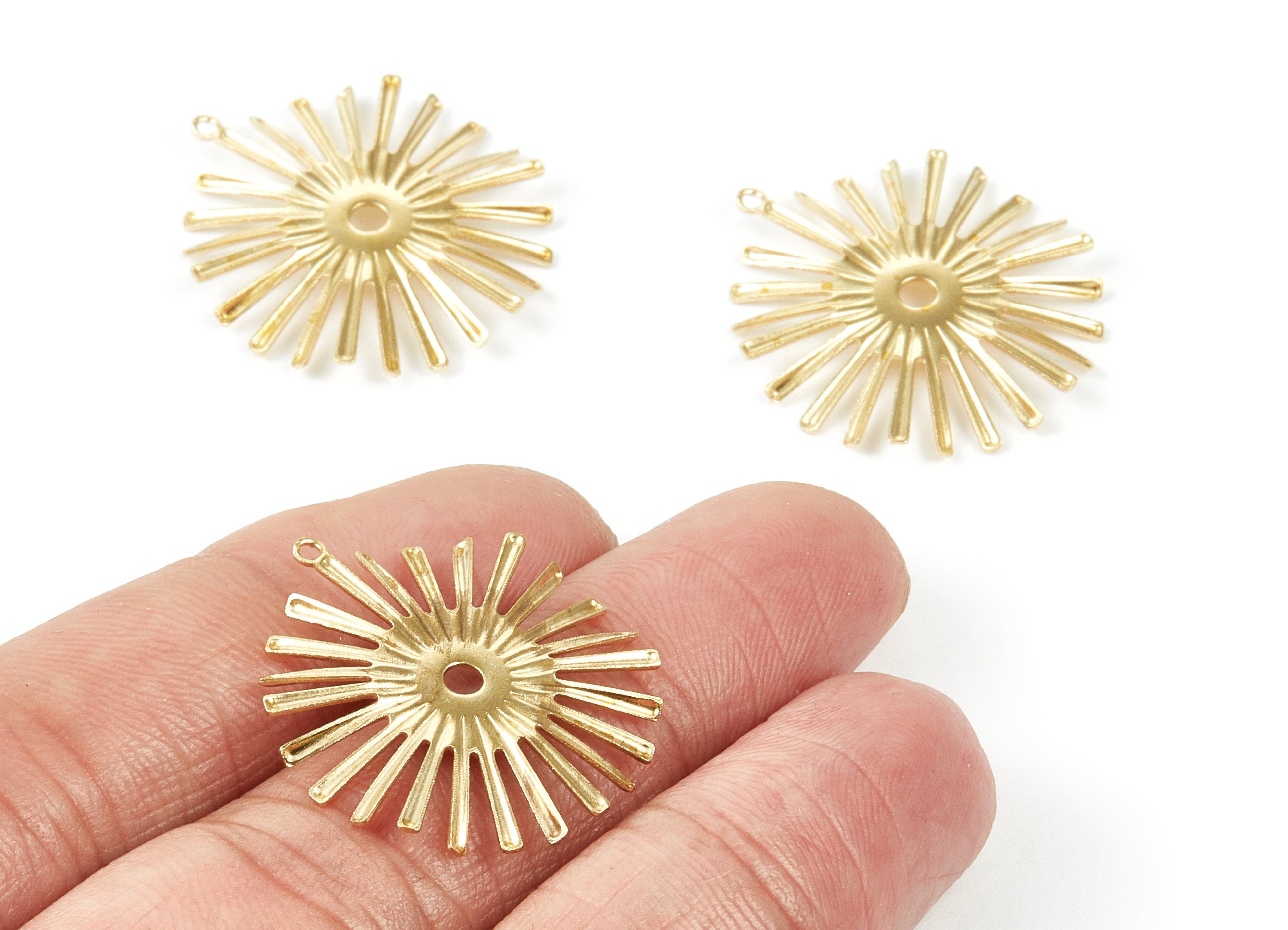 Brass Flower Charms - Flower Shaped Raw Brass Pendant - Earring Findings - Jewelry Supplies - 27.67x25.48x2mm - PP1847 - DOMEDBAZAAR