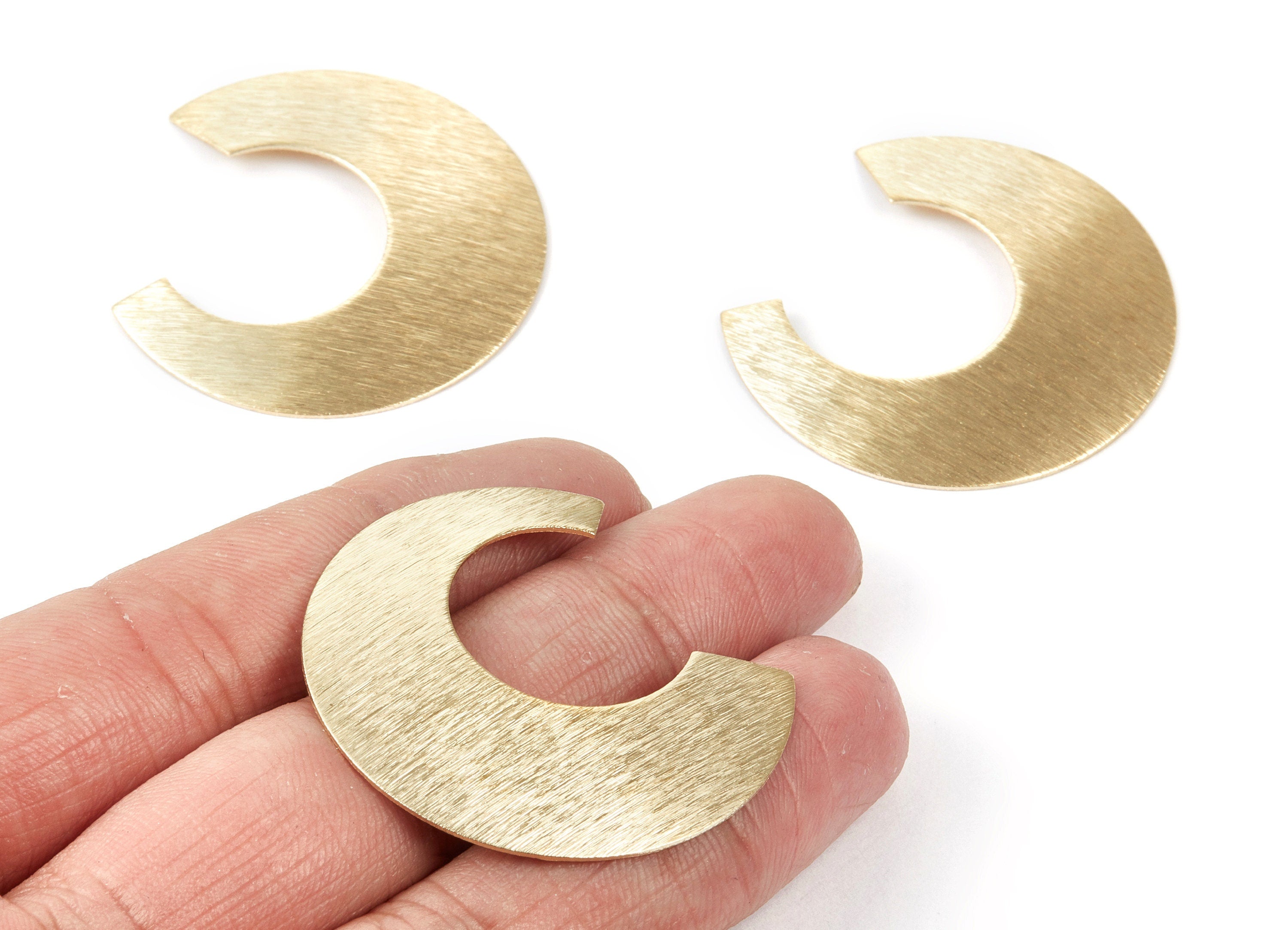 Brass Geometric Charms - Textured Geometric Round Raw Brass Pendant - Earring Findings - Jewelry Supplies - 39.93x36.44x0.63mm - PP1852 - DOMEDBAZAAR