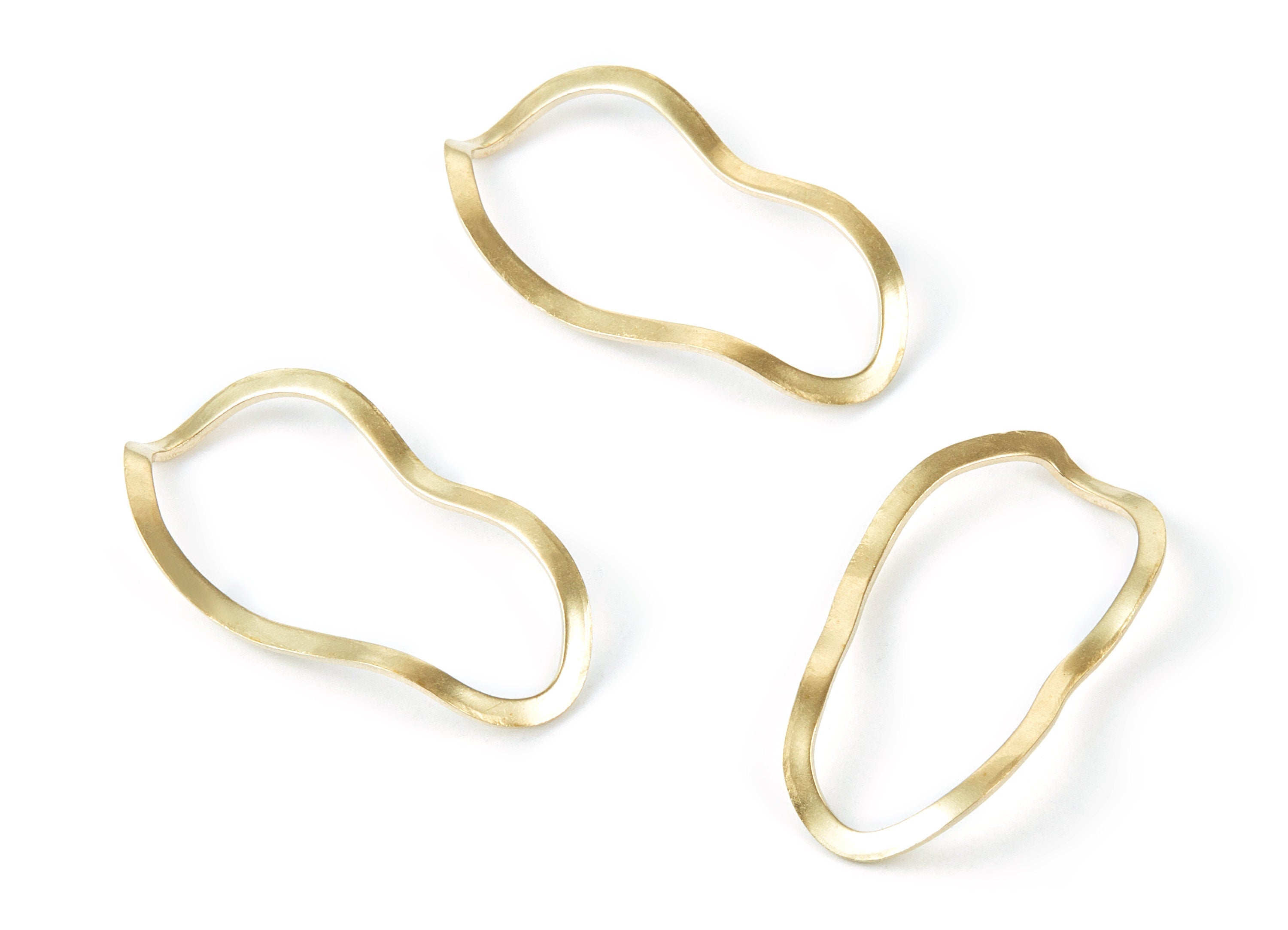 Brass Oval Charms - Wavy oval Shaped Raw Brass Pendant - Earring Findings - Jewelry Supplies - 34.8x18.55x0.92mm - PP1850 - DOMEDBAZAAR