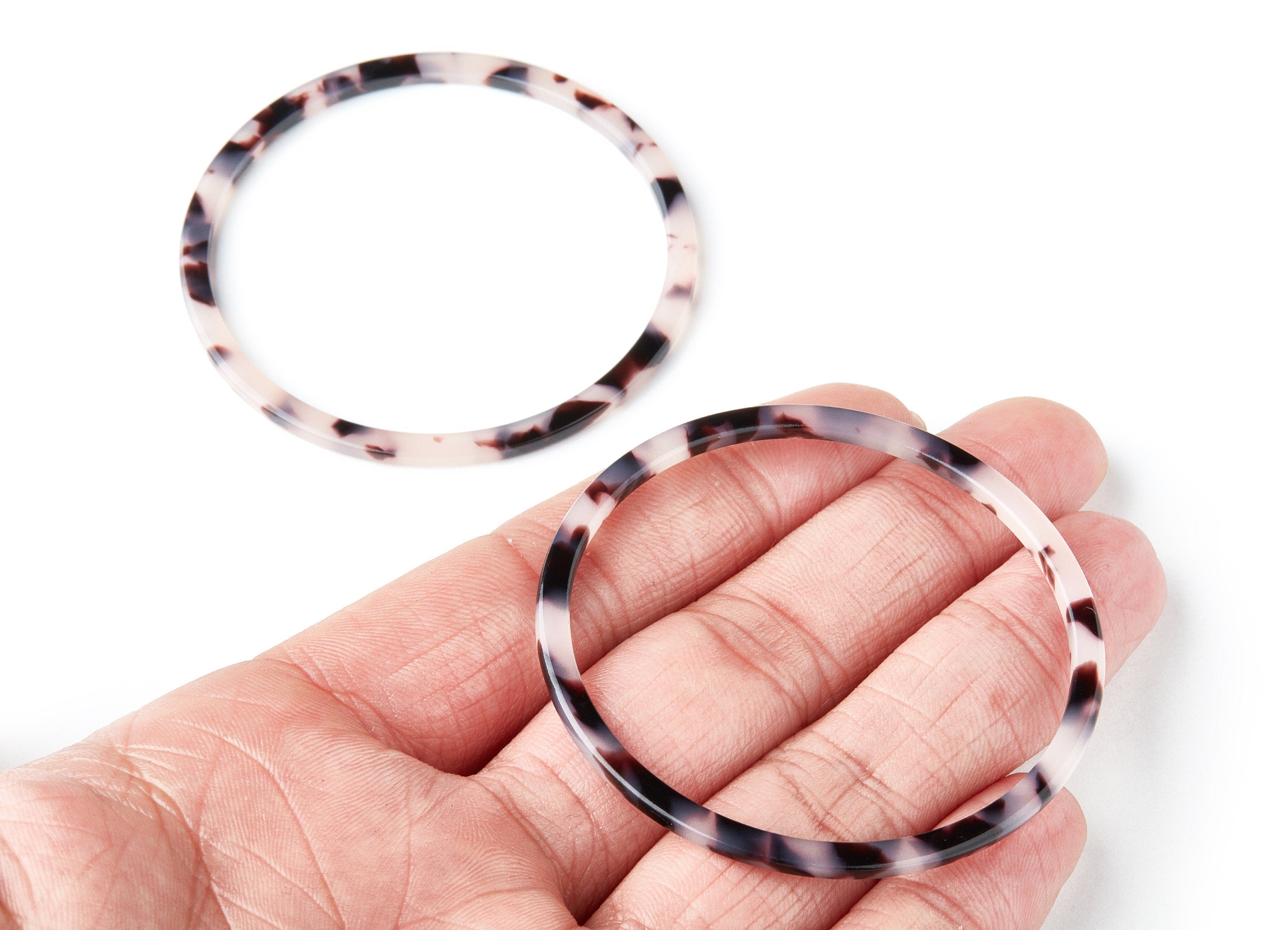 Acetate Hoop Earring Charms - Blonde Tortoise Shell Earrings - Circle Shaped Pendant - Color Code: A06 - 57x57x2.7mm - AC1165S - DOMEDBAZAAR