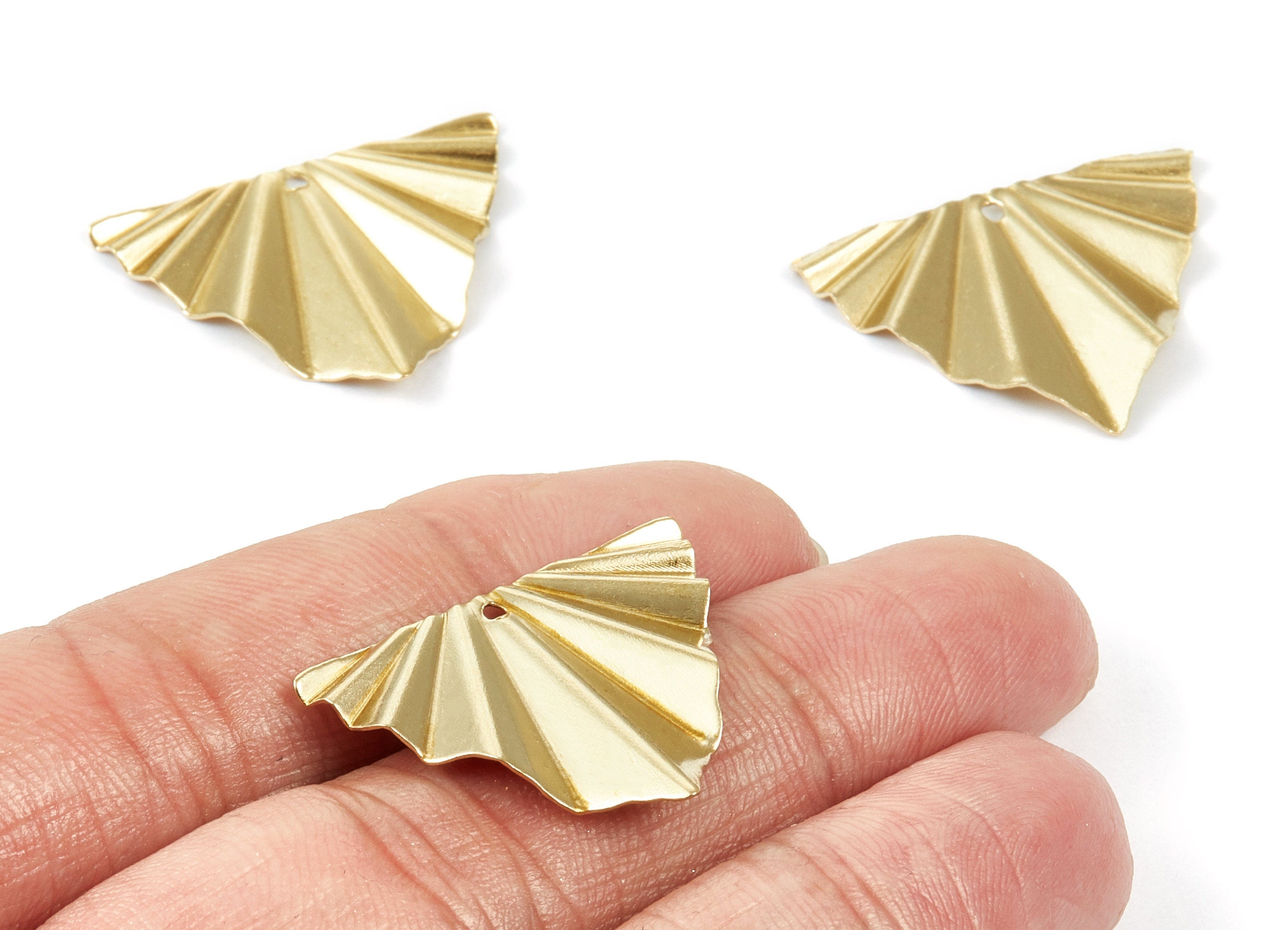 Brass Triangle Charms - Triangle Raw Brass Pendant - Brass Earring Findings - Jewelry Supplies - 28.83x21.88x0.33mm - PP1812 - DOMEDBAZAAR