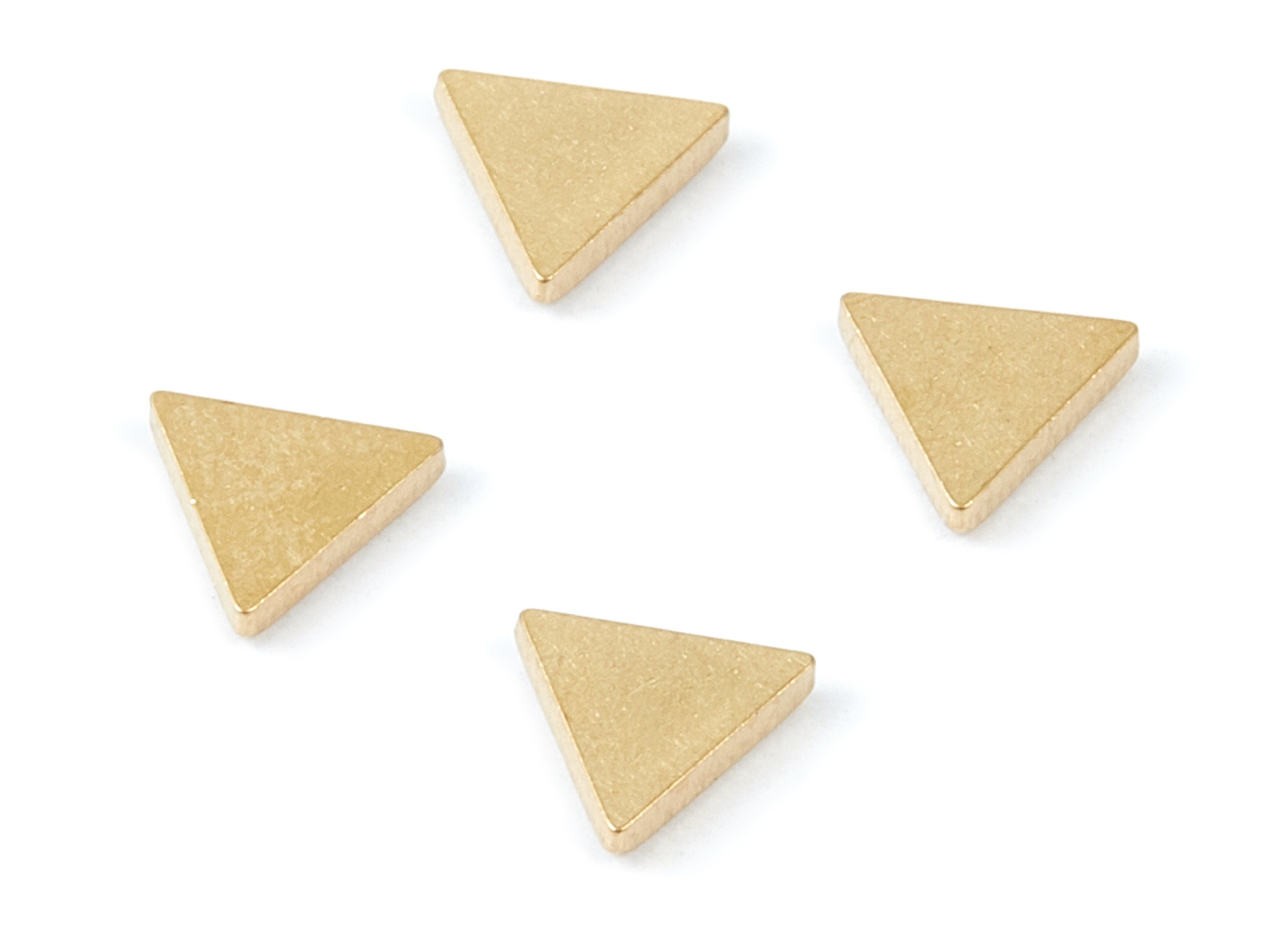 Brass Triangle Charms - Raw Brass Triangle Pendant - Earring Finddings - Jewelry Supplies - 8,3x7,35x1,5mm - PP1866 - DOMEDBAZAAR