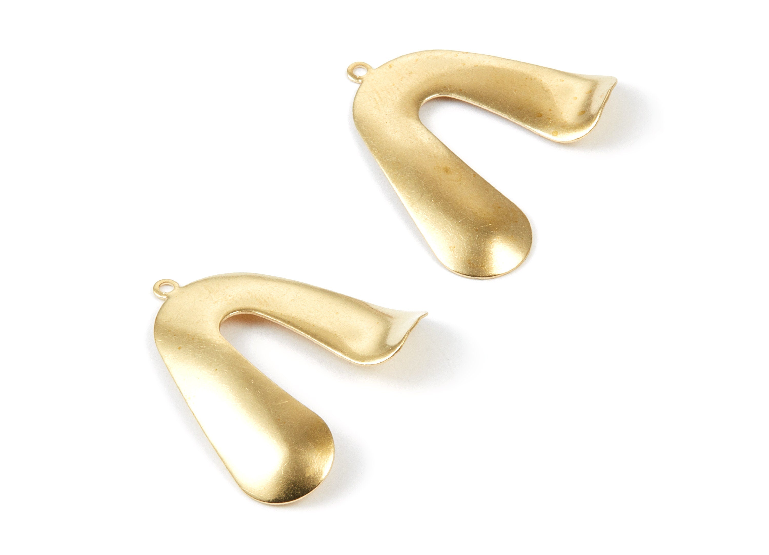 Brass V Charms - V Shaped Raw Brass Pendants - Earring Findings - Jewelry Supplies - 30,3x28,1x0,87mm- PP2000 - DOMEDBAZAAR