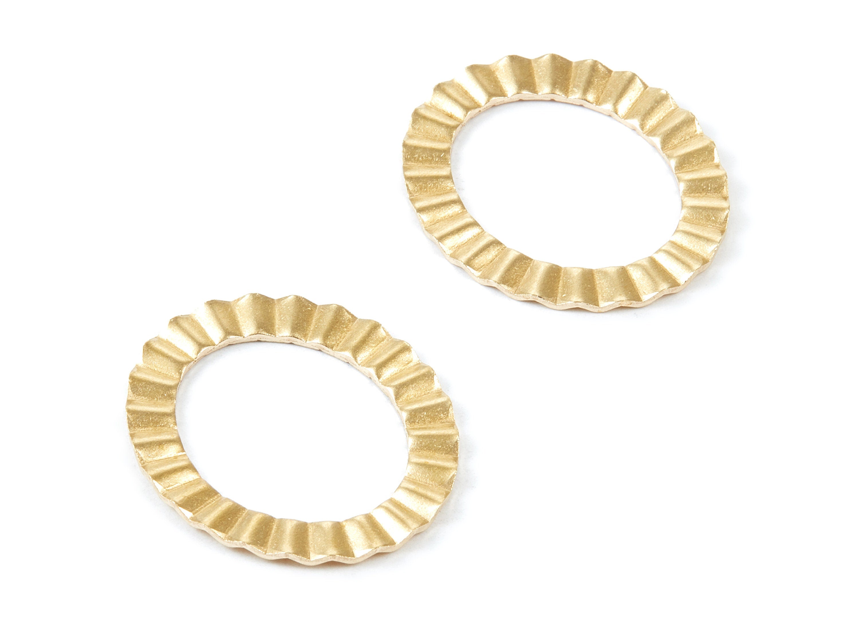 Brass Round Charms - Round Raw Brass Pendant - Earring Findings - Jewelry Supplies - 33x28,5x1,85mm - PP1749 - DOMEDBAZAAR