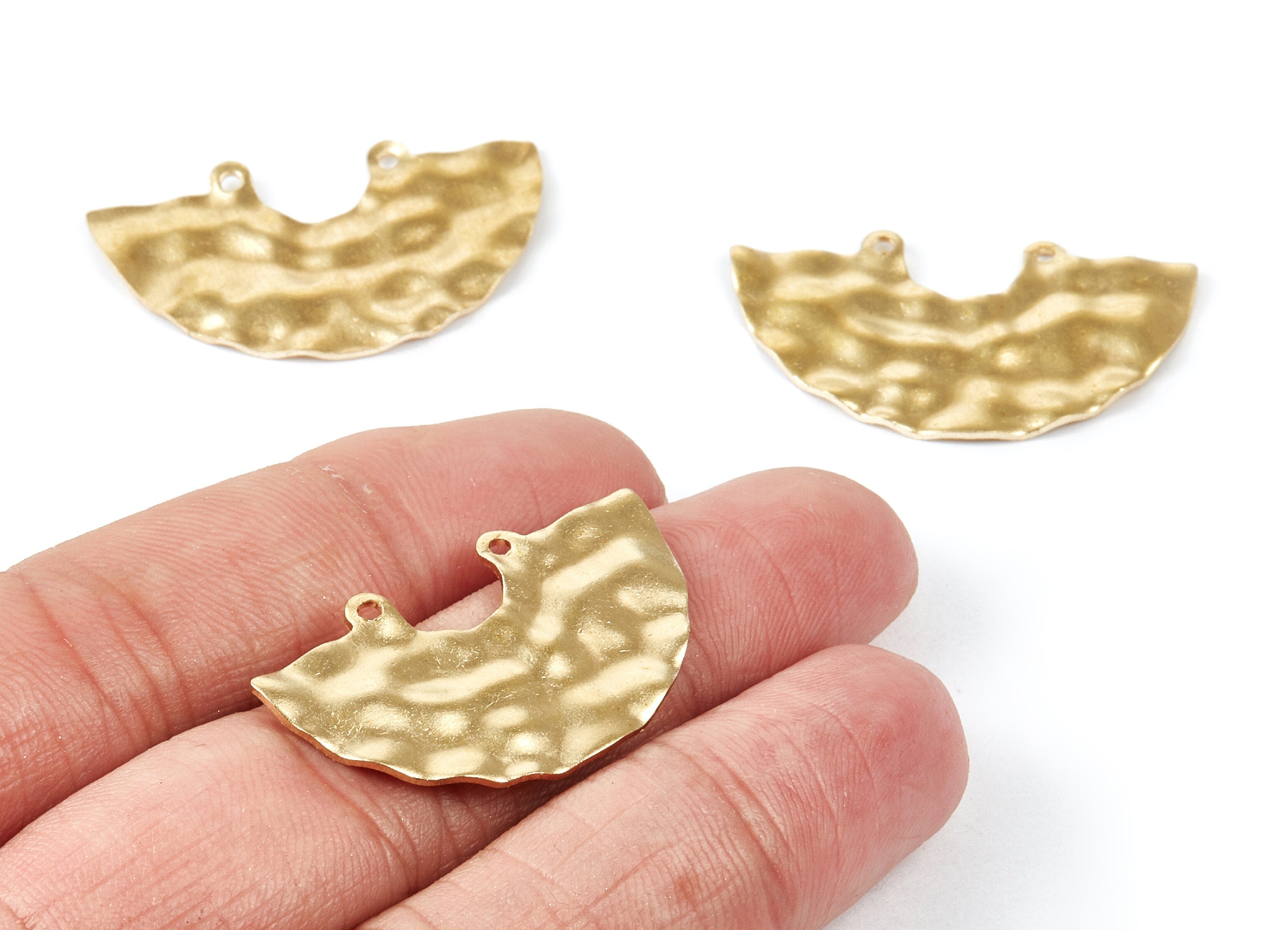 Brass Half Round Charms - Wavy Half Round Raw Brass Connector with 2 Holes - Jewelry Supplies - 35,1x19,88x1,64mm - PP1751 - DOMEDBAZAAR