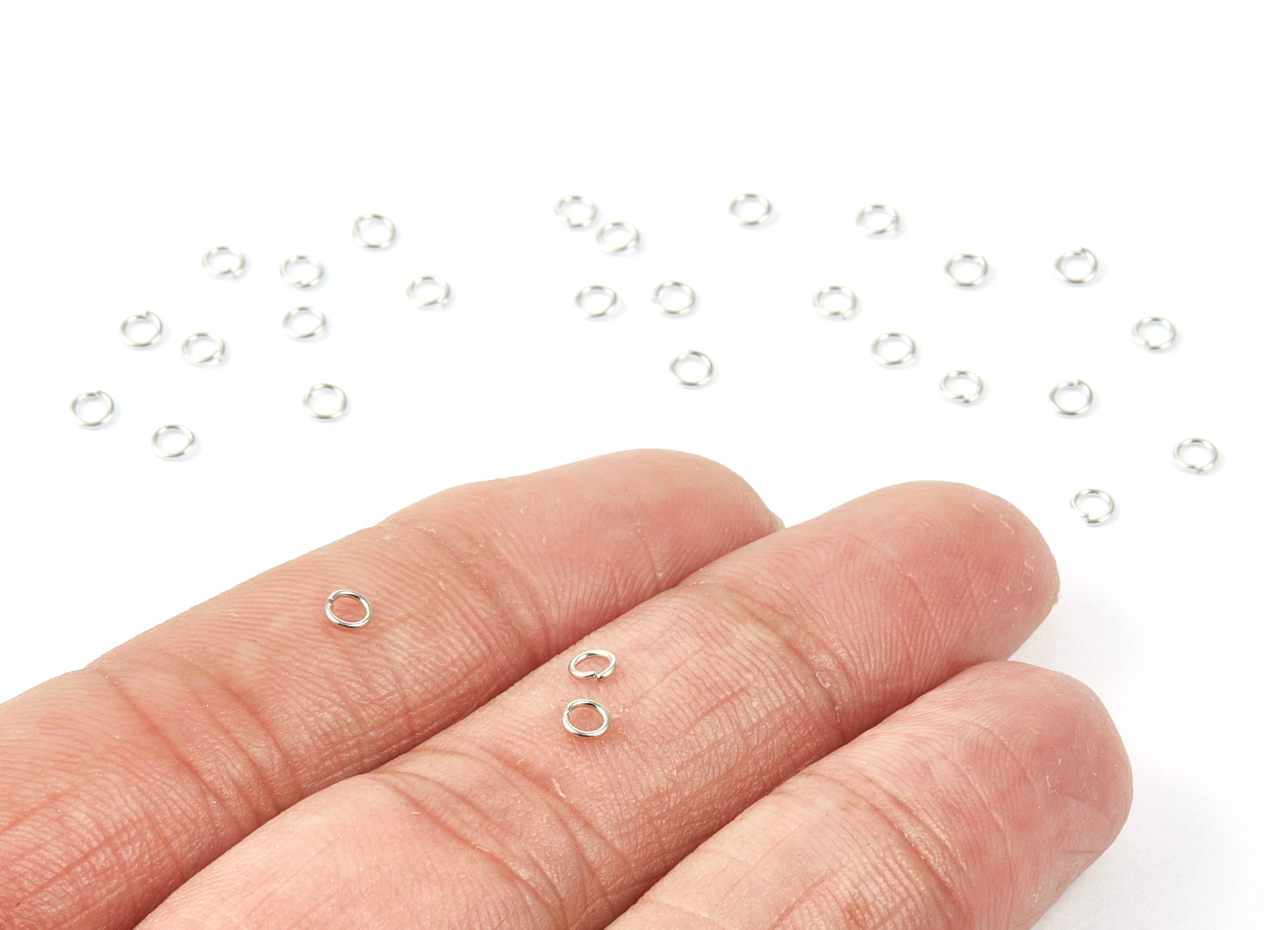 Brass Open Jump Rings - 3.1x0.5mm - Silver Tone Plated - Brass Open Jump Rings - Jewellery Supplies - PP1584S - DOMEDBAZAAR