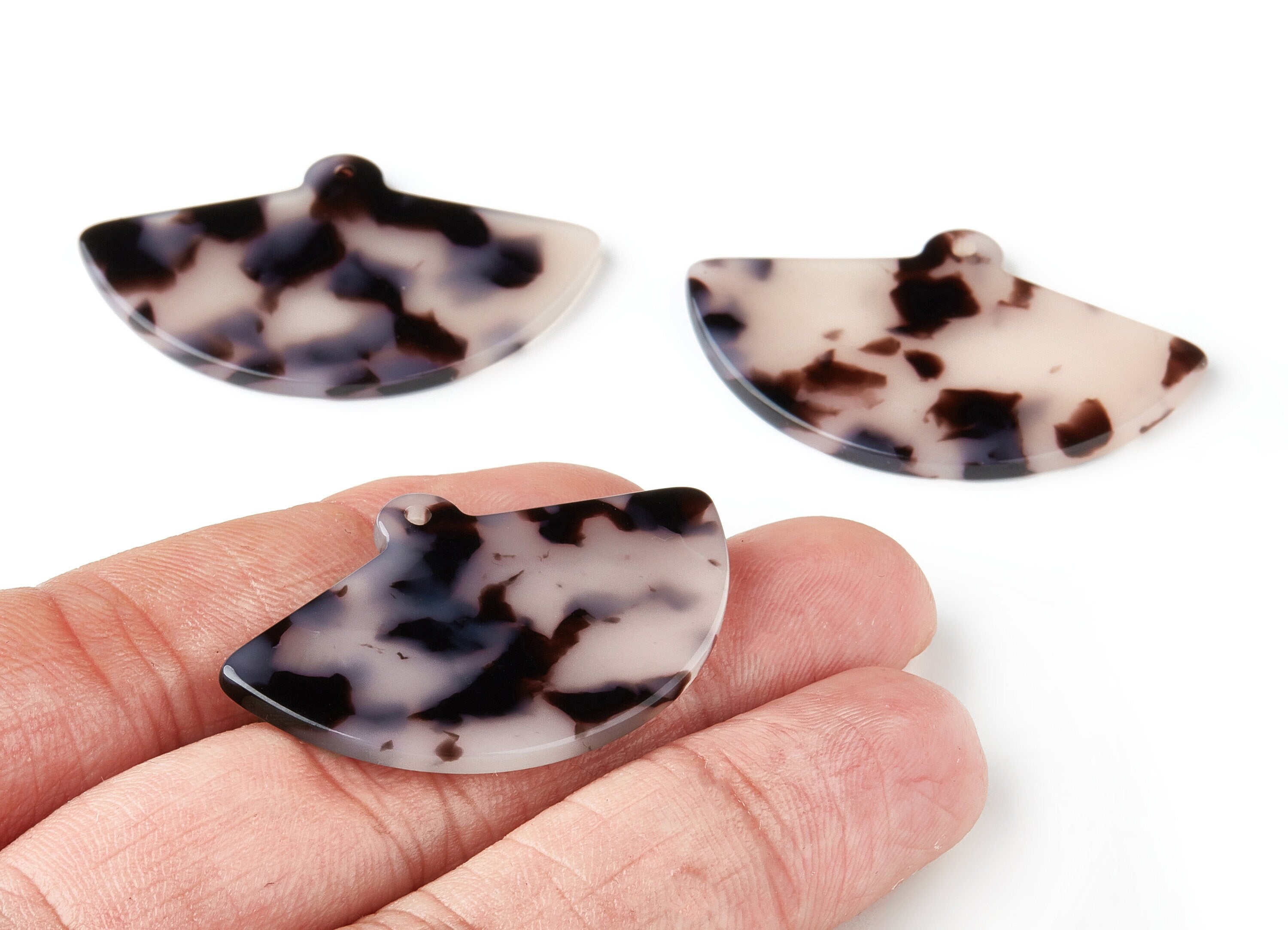Acetate Acrylic Earring Charm - Blonde Tortoise Shell Earrings - Fan Shaped Pendant - Color Code: A06 - 41.9x27.3x2.4mm - AC1558-A06 - DOMEDBAZAAR
