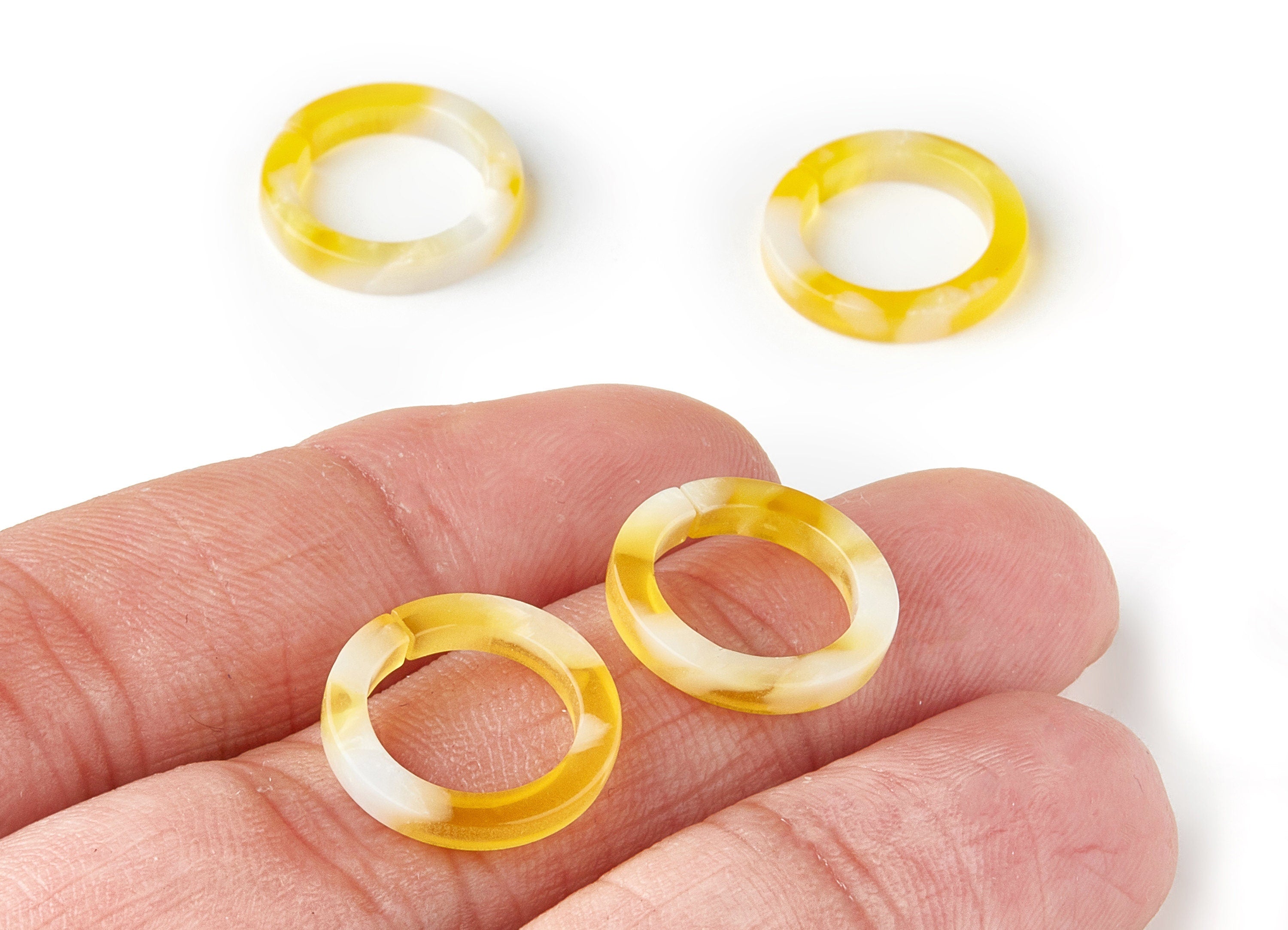 Acetate Circle Charms - Laser Cut Open Circle Pendant - Earring Findings - Jewelry Supplies - Color Code: A260 - 15x15.4x2.6mm - AC1554-A260 - DOMEDBAZAAR