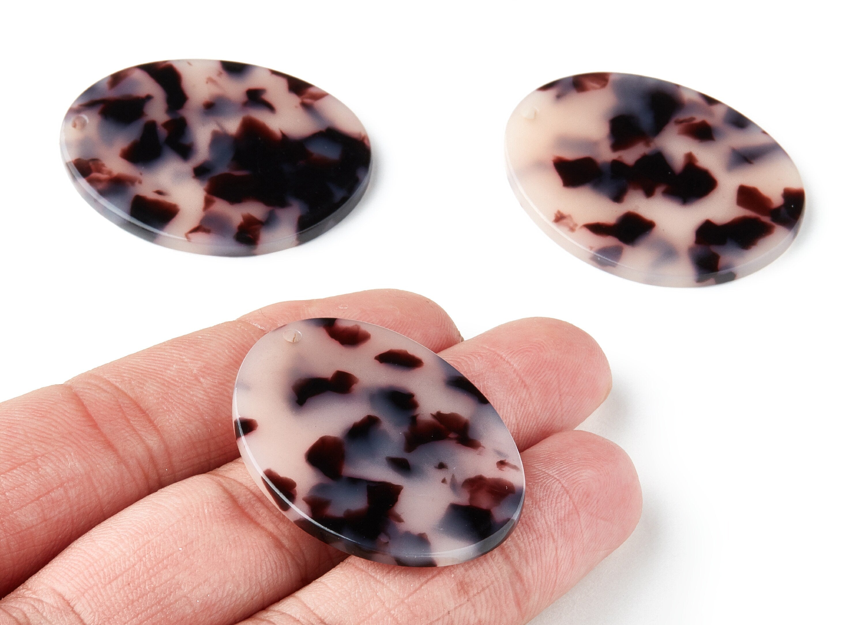 Acetate Acrylic Earring Charms - Blonde Tortoise Shell Earrings - Oval Shaped Pendant - Color Code: A06 - 39.73x30.4x2.65mm - AC1216B - DOMEDBAZAAR