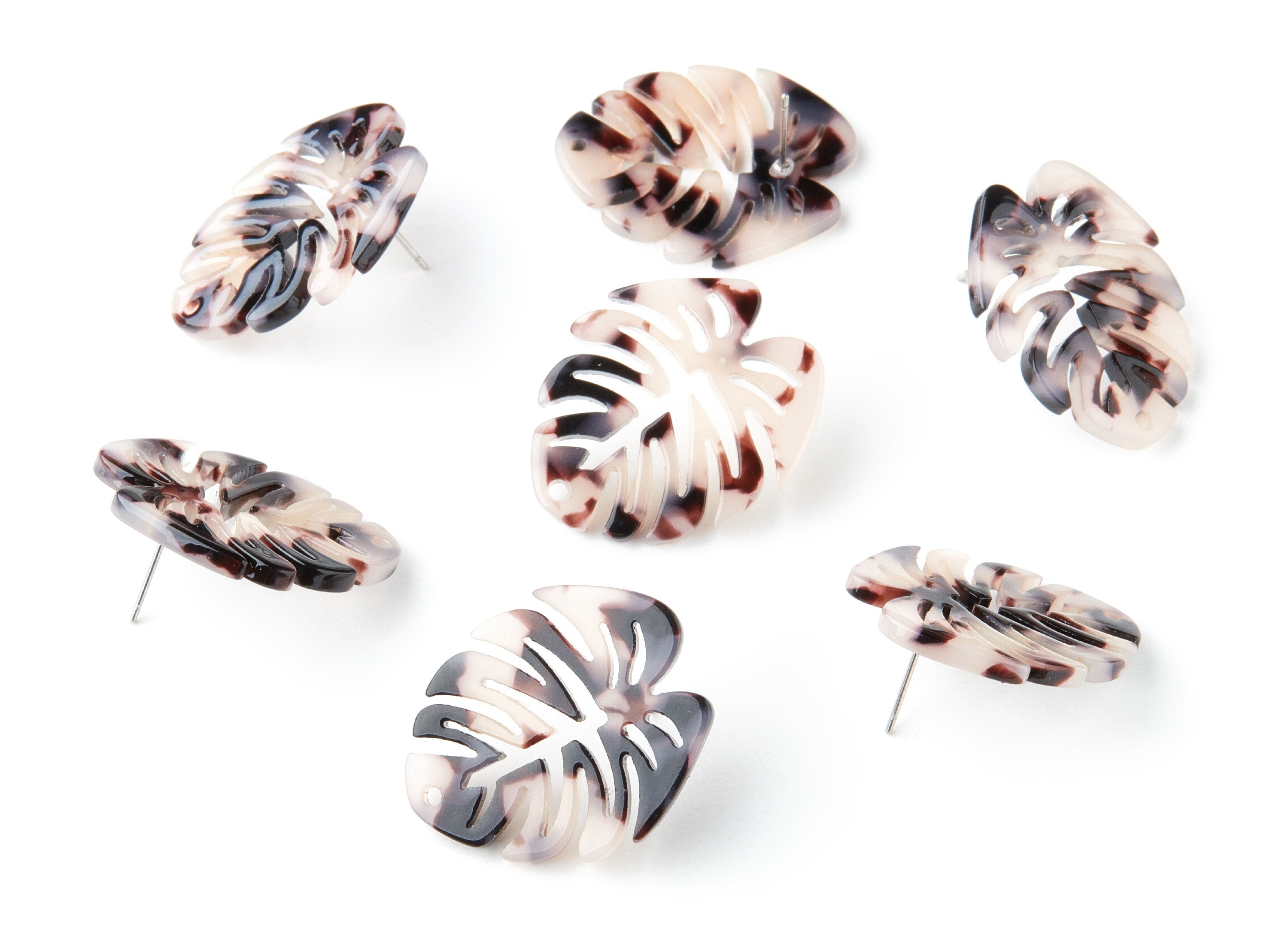 Acetate Monstera Studs - Blonde Tortoise Shell Stud Earrings - 1 Hole - Color Code:A06 - 28.65x24.33x2.94mm - AC1334E - DOMEDBAZAAR