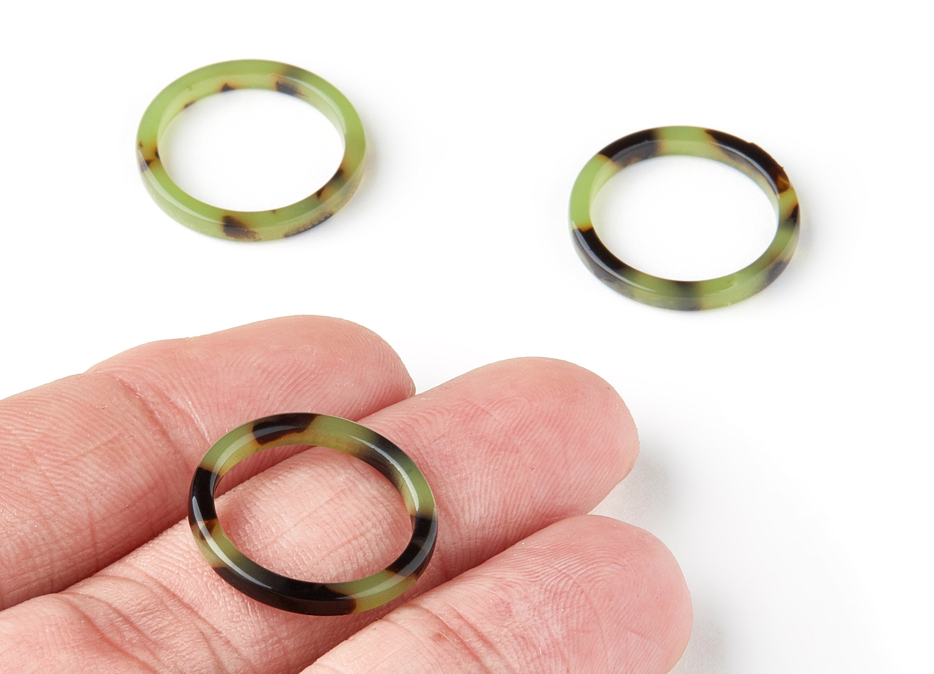Acetate Circle Charms - Circle Earrings and Pendant - Earring Findings - Color Code: A219 - 20.08x20.08x2.58mm - AC1524-A219 - DOMEDBAZAAR