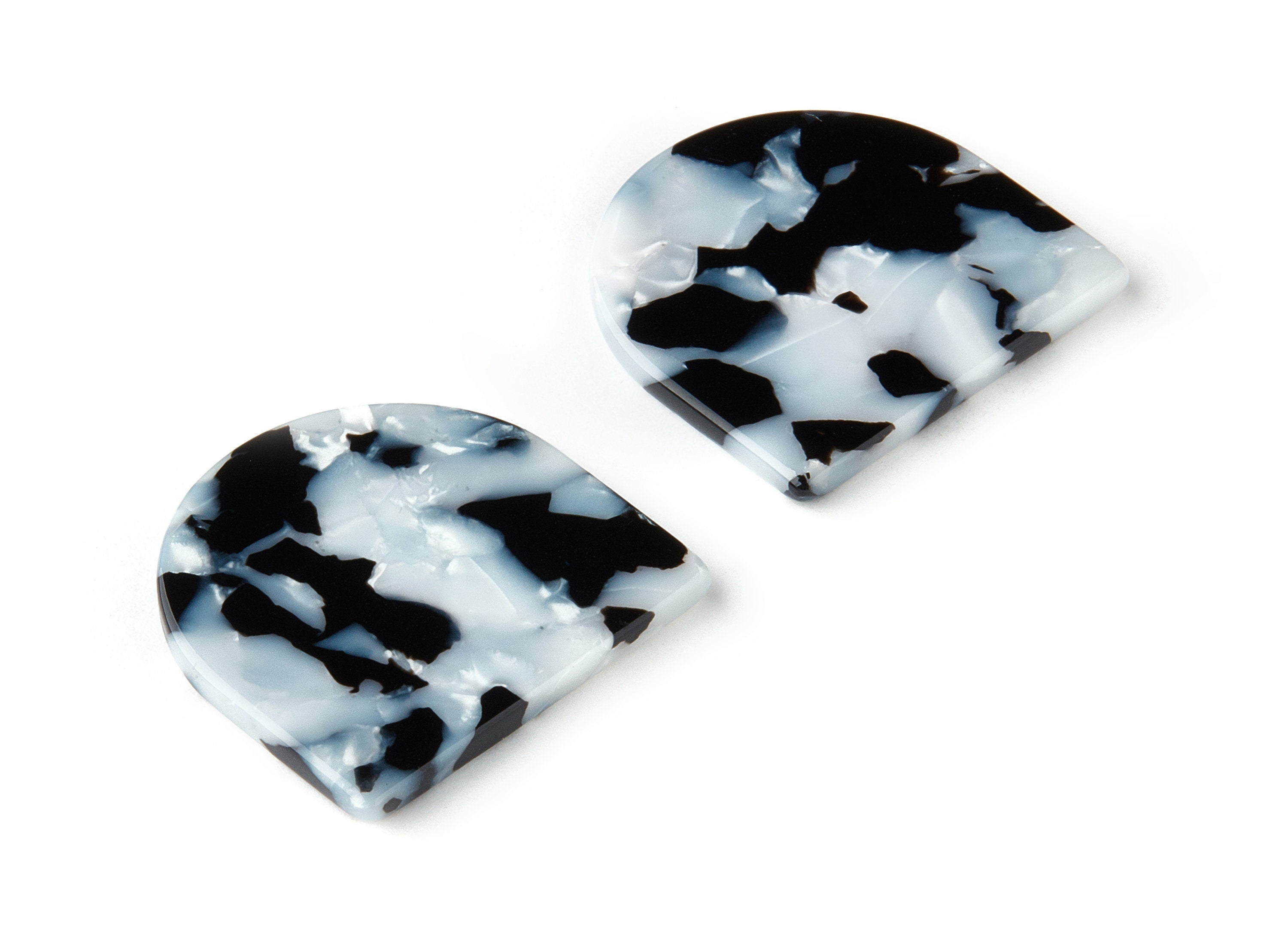 Acetate D Charms - D Earrings and Pendant - Earring Findings - Jewelry Supplys - Color Code: A15 - 27.5x26.5x2.5mm - AC1541-A15 - DOMEDBAZAAR