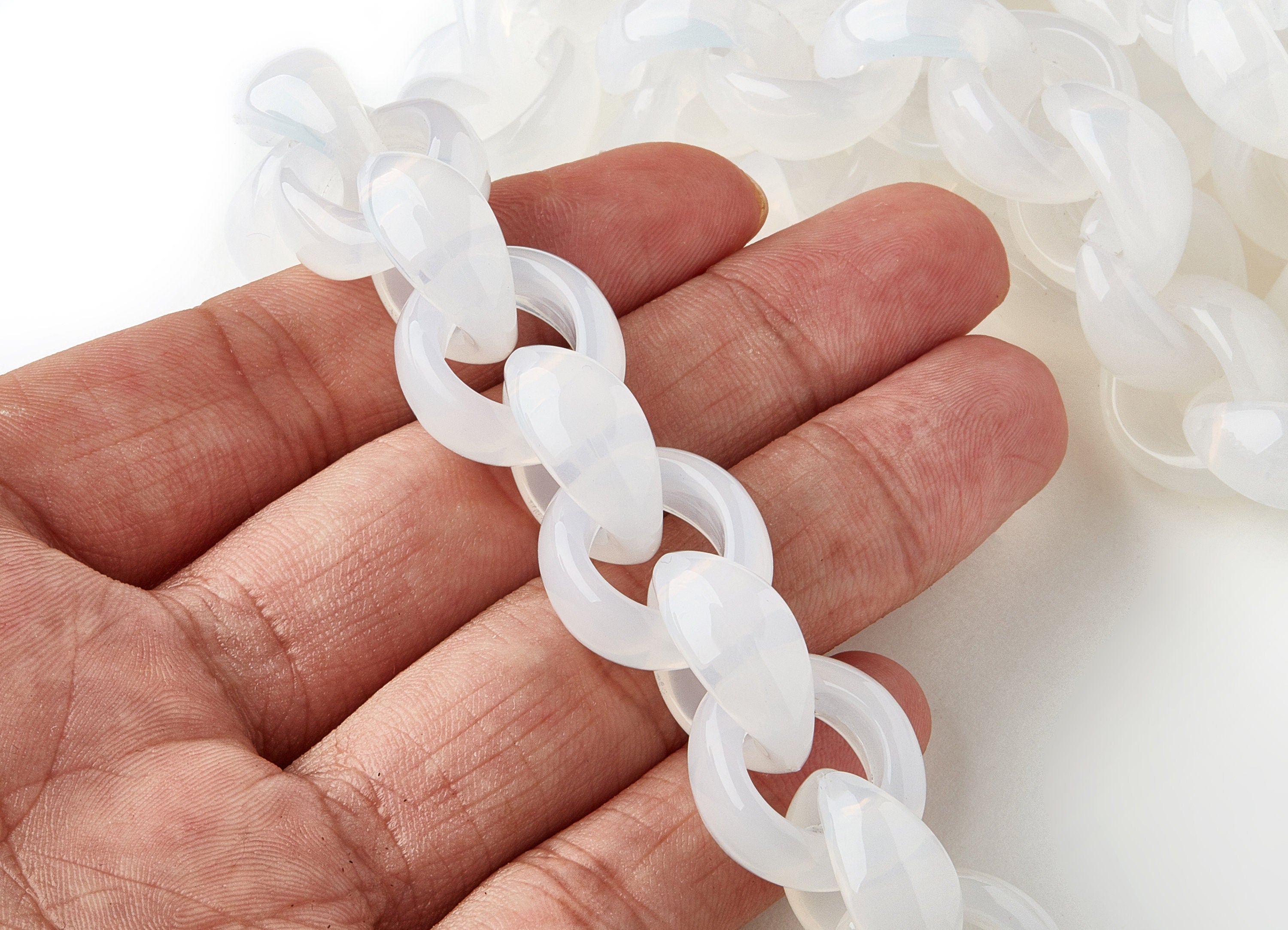 Acrylic Round Curb Chain - Open Link Curb Chain - 1strand : 100cm - Plastic Curb Chain Links - Necklace Chain - 20.24x18.39x4.4mm - AC1690 - DOMEDBAZAAR