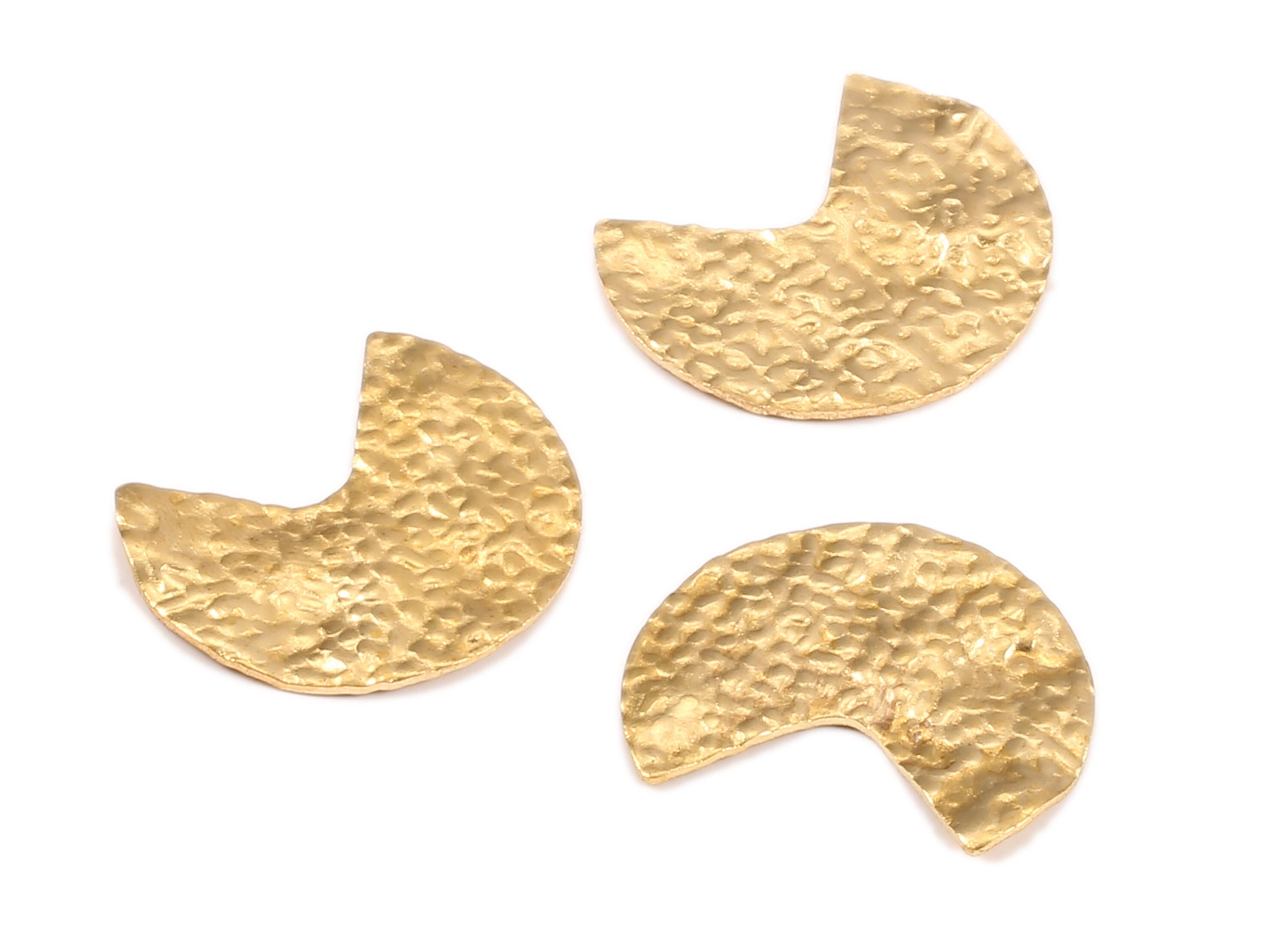 Brass Round Charms - Raw Brass Hammered Round Earrings and Pendant - Earring Findings - Jewelry Supplies - 25.02x20.64x0.89mm - PP2284 - DOMEDBAZAAR