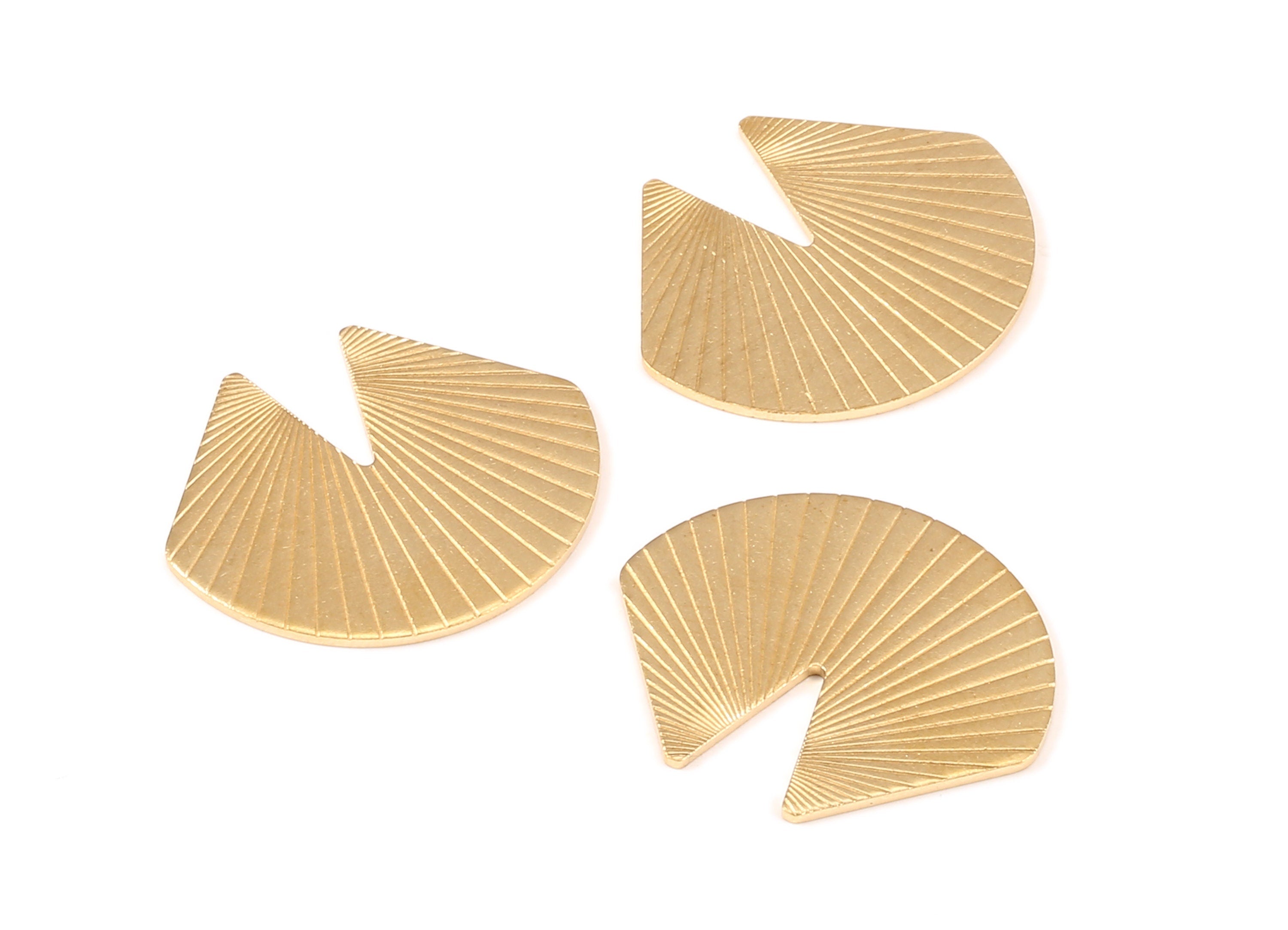 Brass Geometric Charm without hole - Raw Brass Geometric Earring part - Earring Findings - Jewelry Supplies - 30.21x25.99x1.05mm - PP2195 - DOMEDBAZAAR