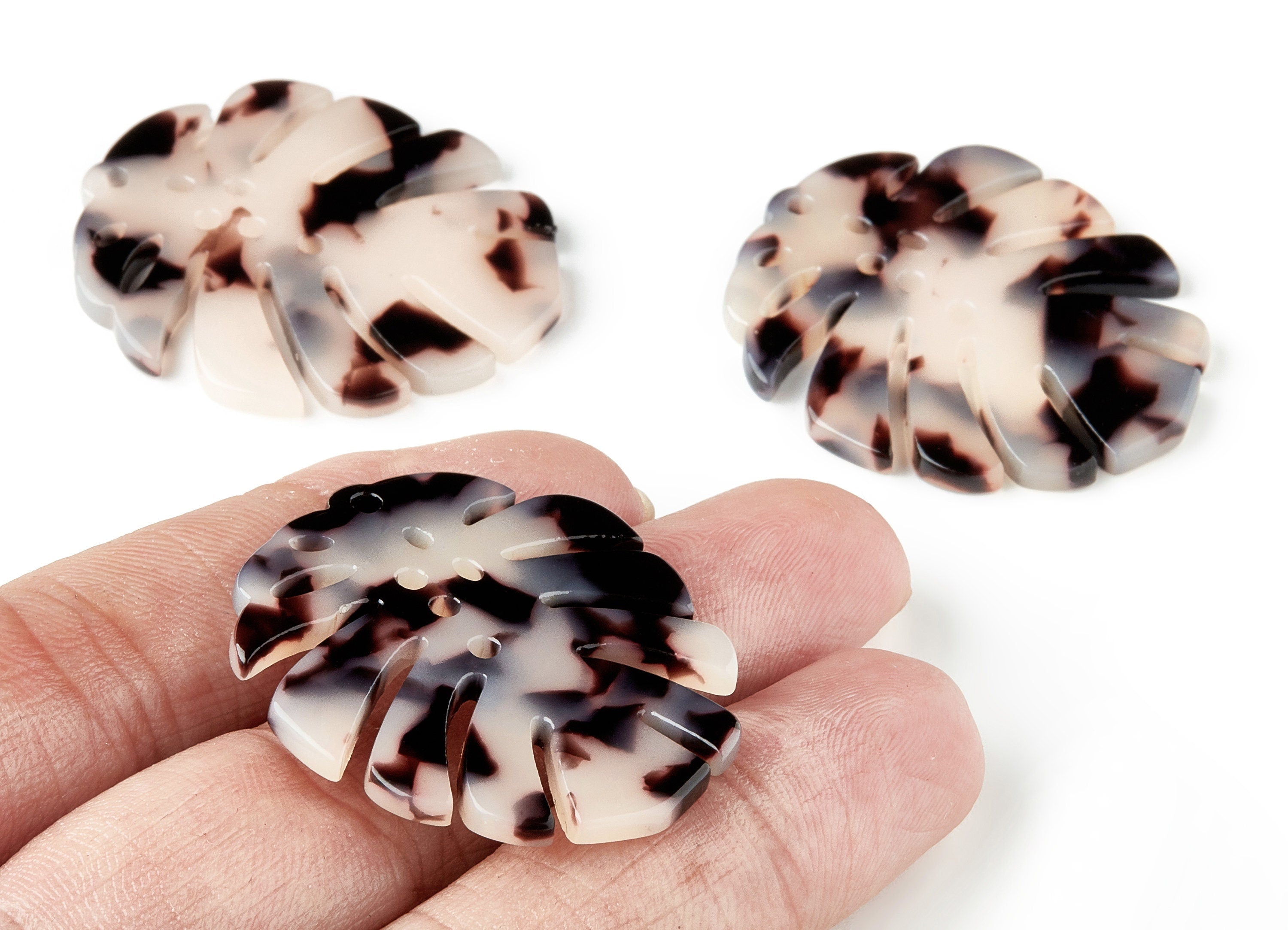 Acetate Acrylic Earring Charms - Blond Tortoise Shell - Monstera Leaf Shaped Pendant - Color Code: A07 - 38.74x33.4x2.6mm - AC1595-A07 - DOMEDBAZAAR