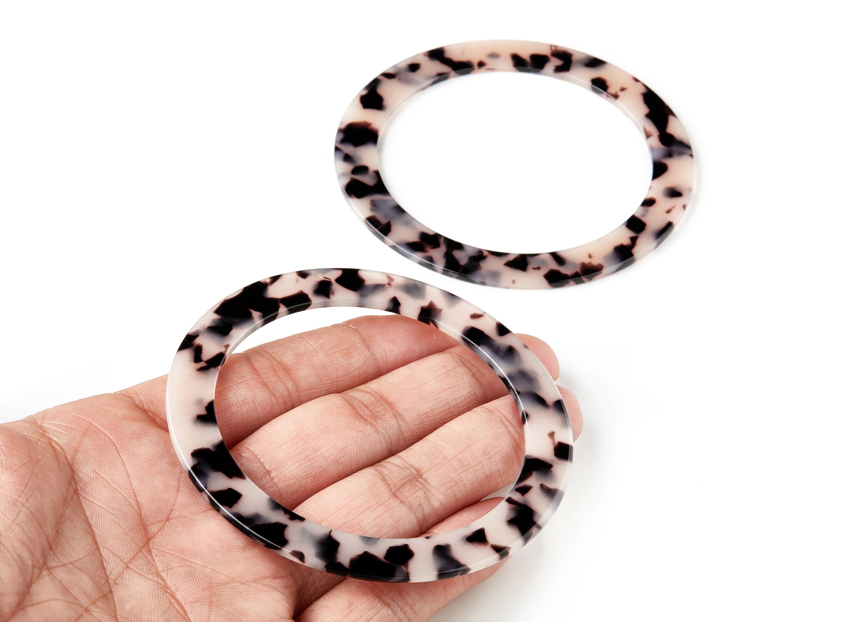 Acetate Hoop Charms - Blonde Tortoise Shell Charm - Circle Pendant - Jewelry Supply - Color Code: A07 - 83.2x83.2x2.55mm - AC1616-A07 - DOMEDBAZAAR