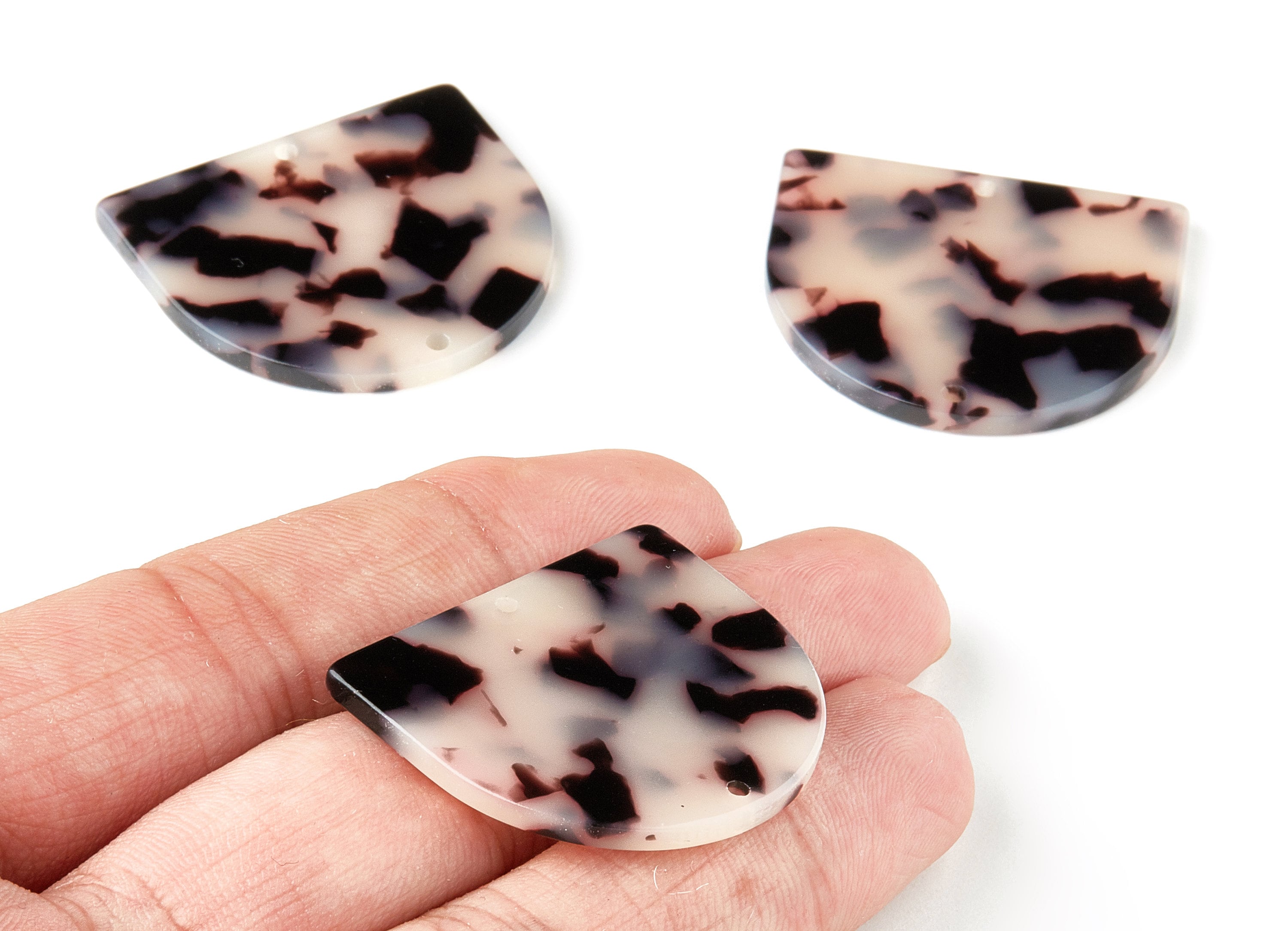 Acetate D Connector - Blonde Tortoise Shell Earrings - D Earrings - 2 Holes - Color Code: A07 - 34x29.21x2.5mm - AC1634-A07 - DOMEDBAZAAR