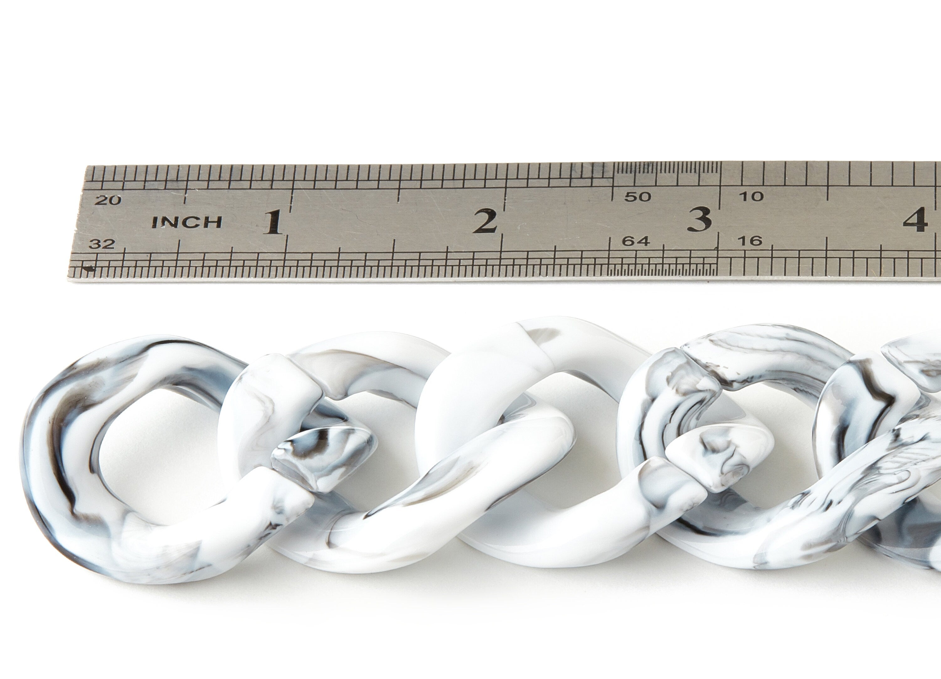 Acrylic Curb Chain - Open Link Curb Chain - 1strand : 100cm - Plastic Curb Chain Links - Necklace Chain - 36.92x34.23x6.78mm - AC1698 - DOMEDBAZAAR