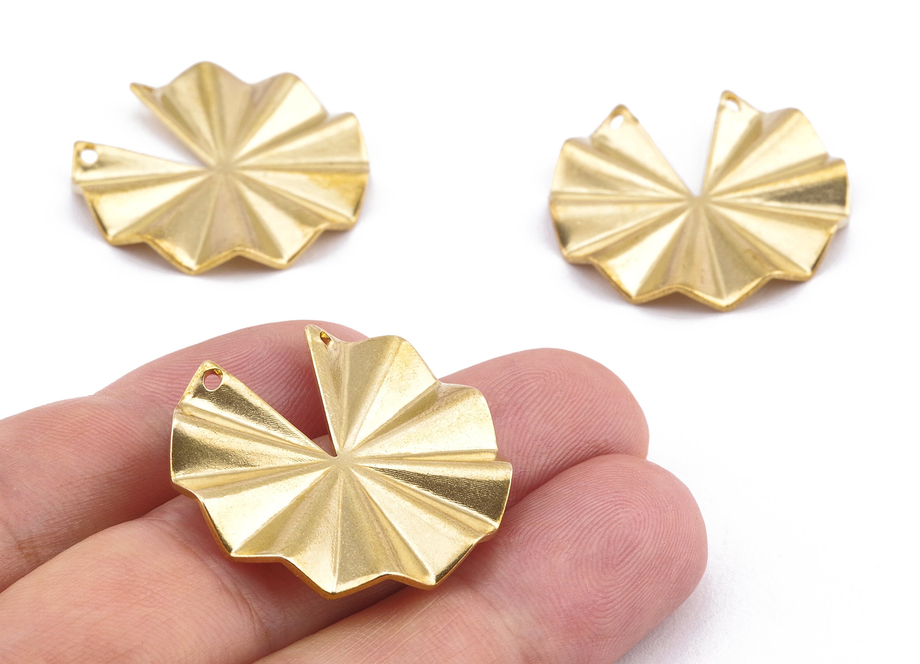 Brass Round Connectors - Raw Brass Wavy Round Connectors - 2 Holes - Earring Findings - Jewelry Supplies - 28.91x28.91x0.96mm - PP2248 - DOMEDBAZAAR