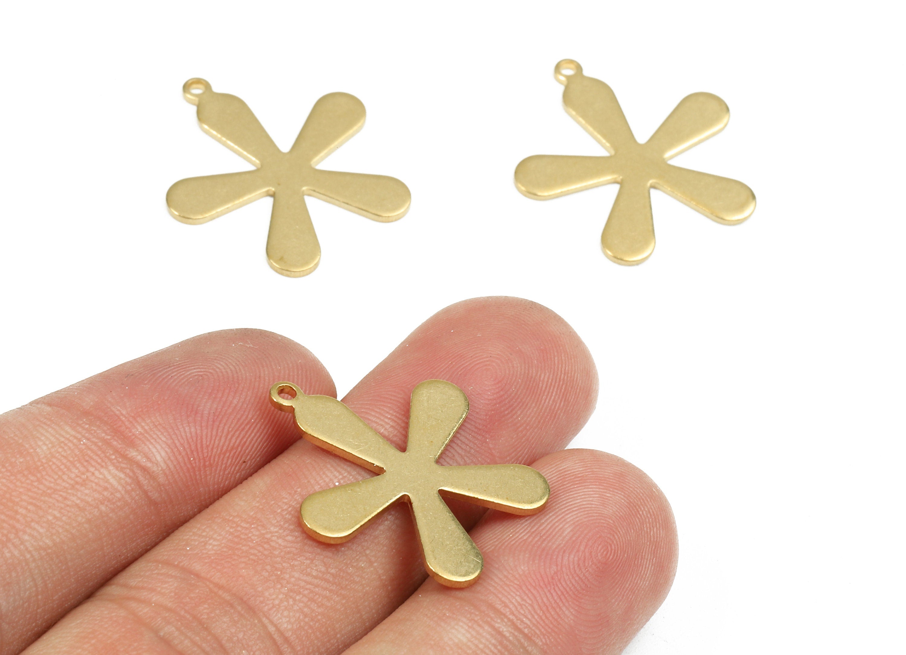 Brass Flower Charms - Raw Brass Flower Earrings and Pendant - Brass Flower Necklace - Jewelry Supplies - 23.83x21.93x0.99mm- PP2442 - DOMEDBAZAAR