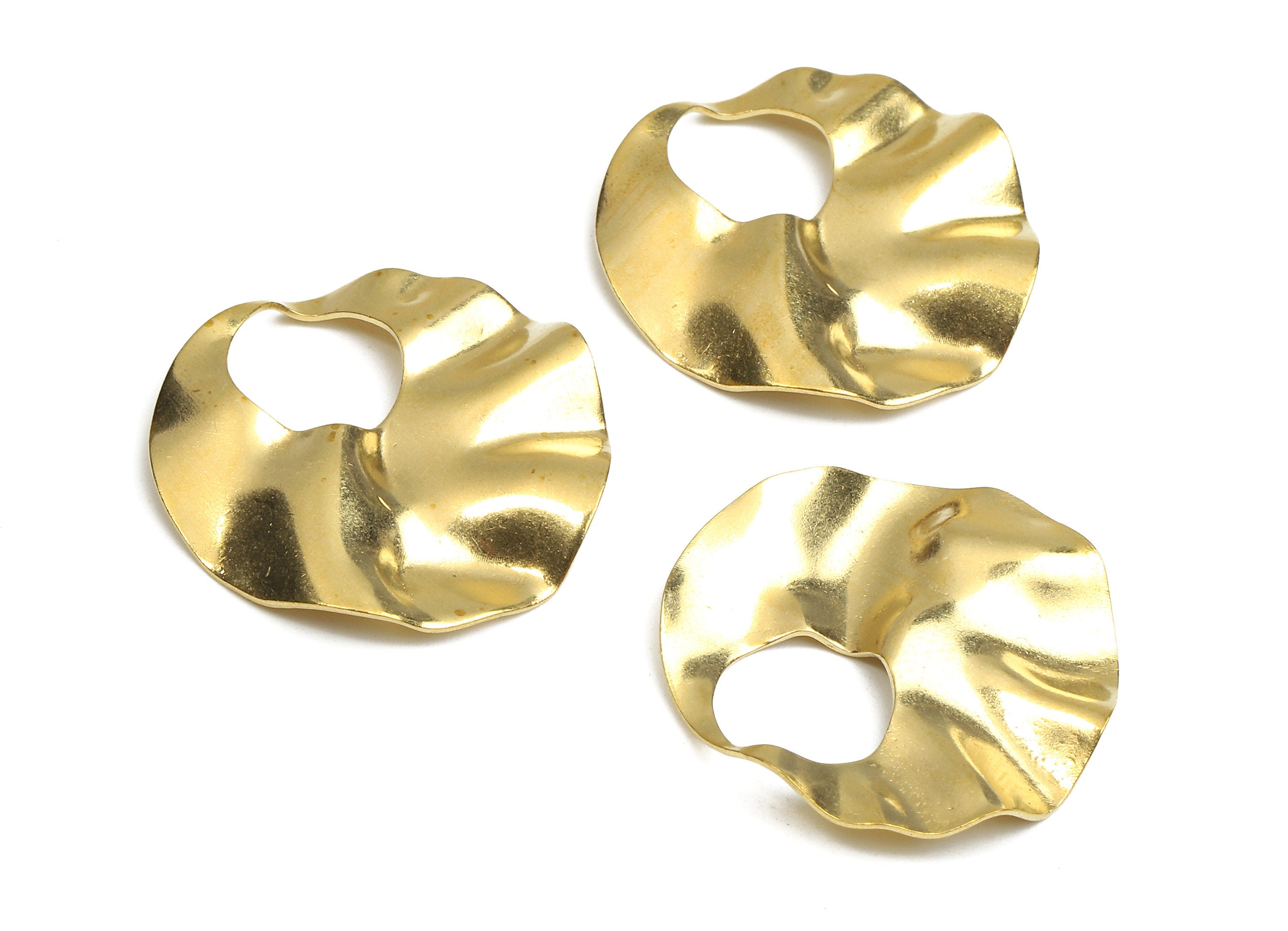 Brass Wavy Round Charms - Raw Brass Wavy Round Earrings and Pendant - Earring Findings - Jewelry Supplies - 25.47x25.11x0.63mm - PP2528 - DOMEDBAZAAR
