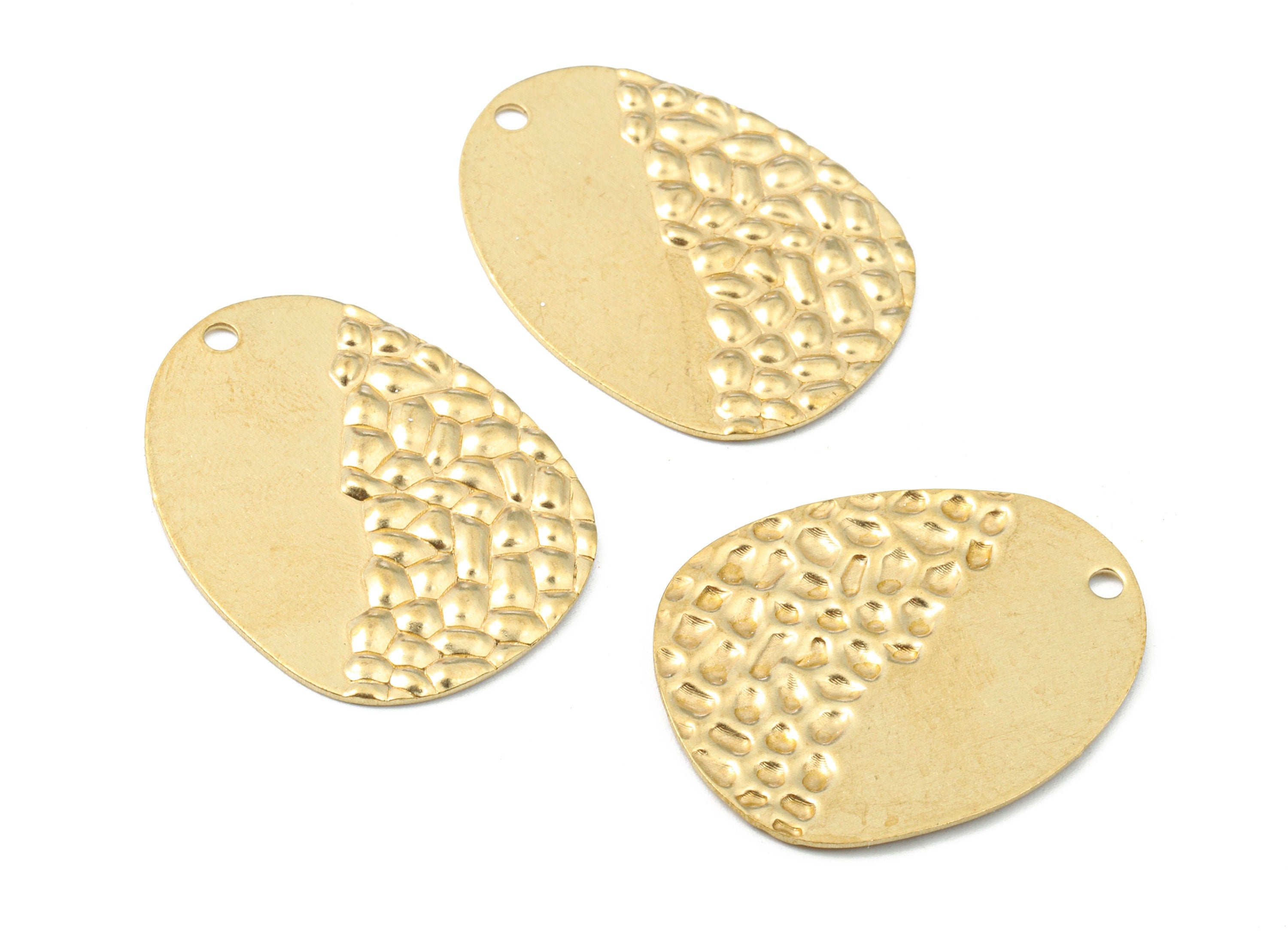 Brass Oval Charms - Raw Brass Wavy Oval Earrings and Pendant - Brass Oval Necklace - Jewelry Supplies - 29.13x23.17x1.32mm - PP2568 - DOMEDBAZAAR