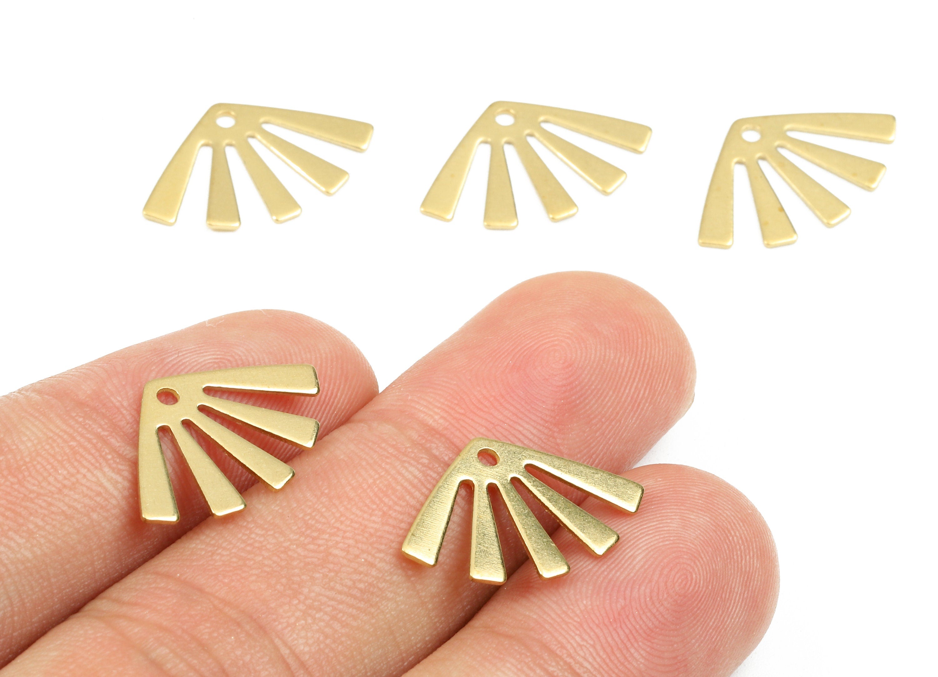 Brass Sun Charms - Raw Brass Sun Earrings and Pendant - Brass Sun Necklace - Jewelry Supplies - 19.86x12.48x0.69mm - PP2491 - DOMEDBAZAAR