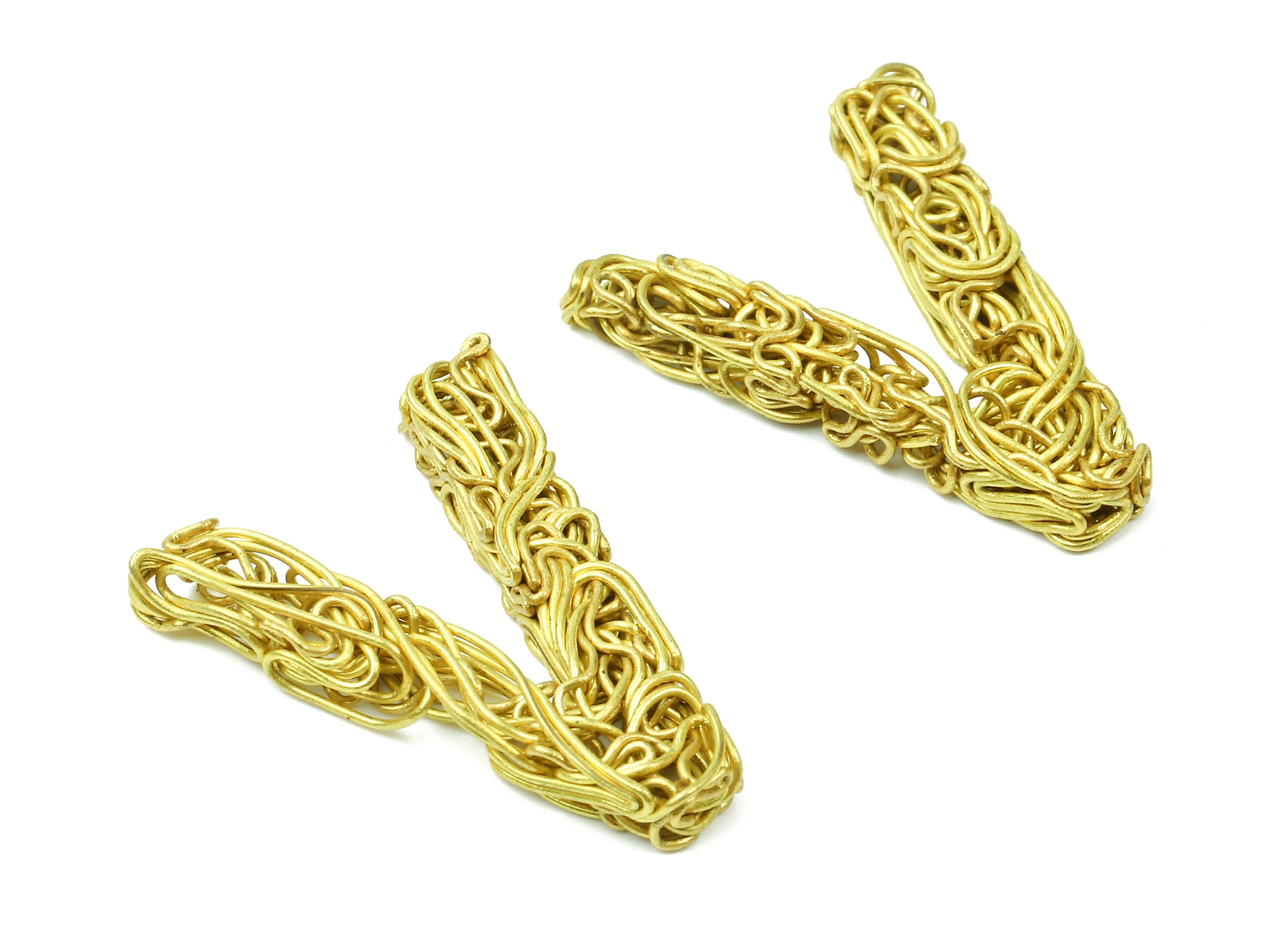 Brass V letter Pendant - Raw Brass Hammered Wire Letter V Alphabets Charms  - Jewelry Supplies - 28.11x23.3x3.92mm - PP2940 - DOMEDBAZAAR