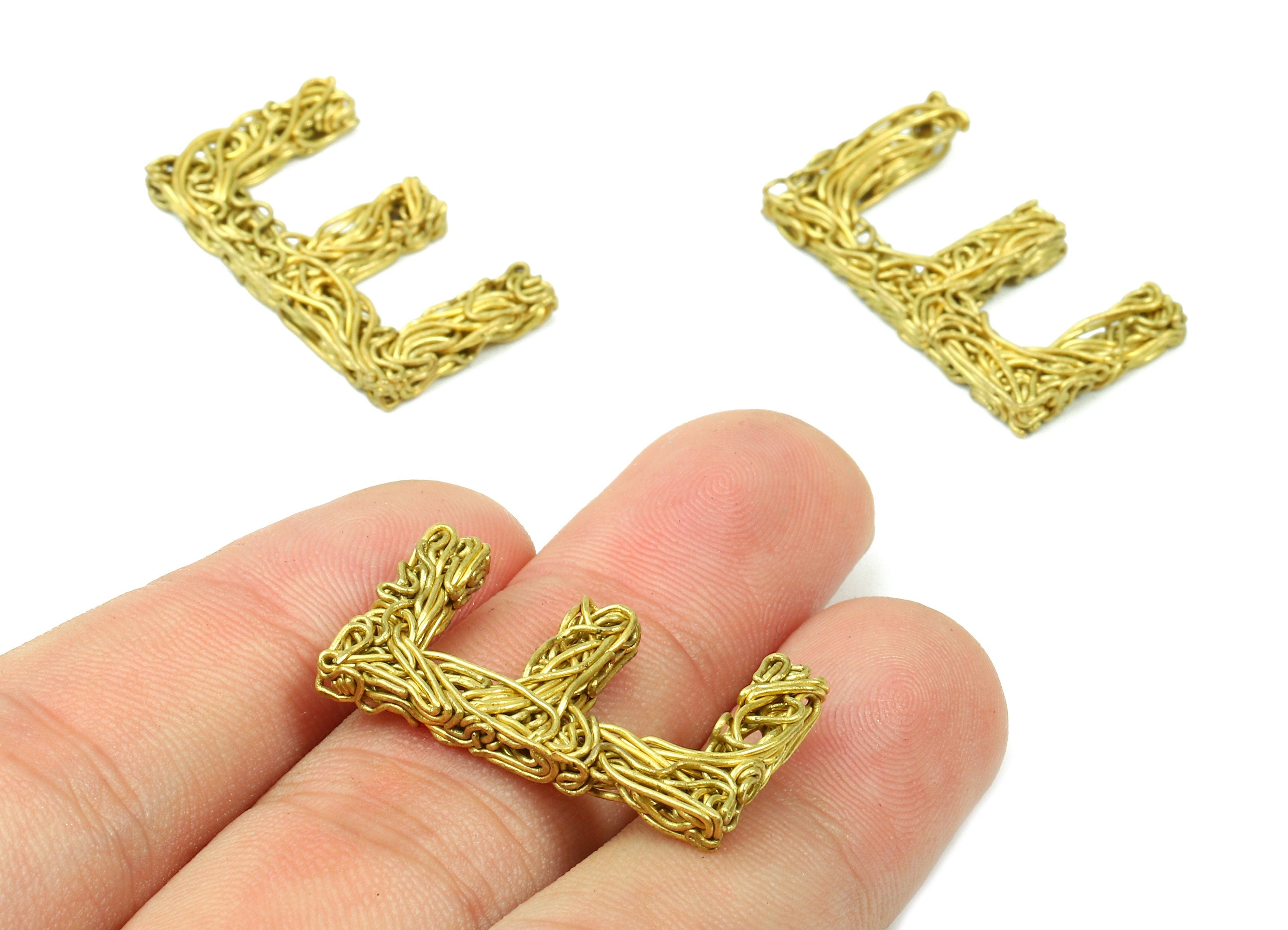 Brass E letter Pendant - Raw Brass Hammered Wire Letter E Alphabets Charms  - Jewelry Supplies - 28.05x15.83x3.1mm - PP2923 - DOMEDBAZAAR