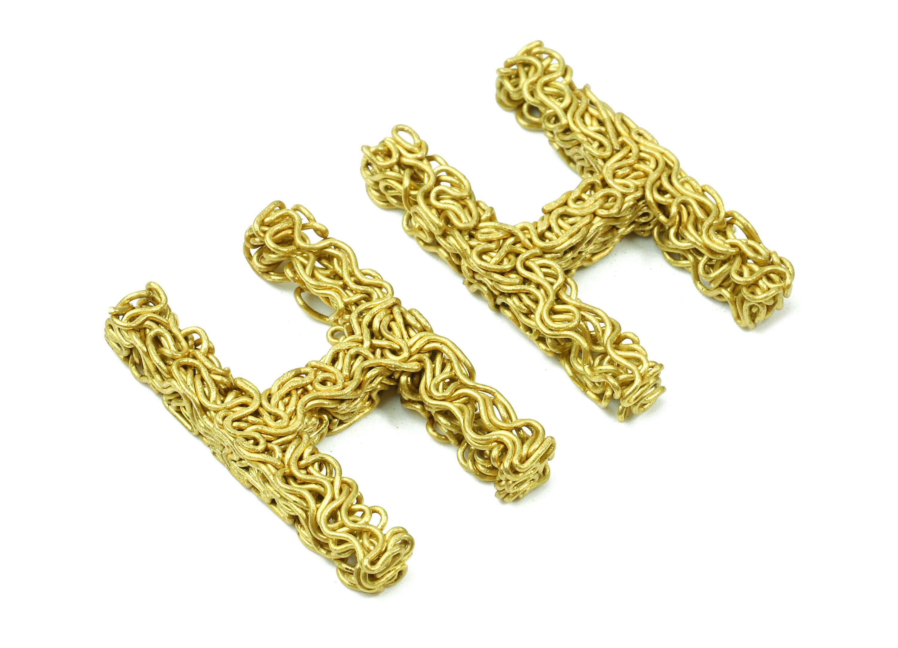 Brass H letter Pendant - Raw Brass Hammered Wire Letter H Alphabets Charms - Jewelry Supplies - 27.99x17.02x4.33mm - PP2926 - DOMEDBAZAAR
